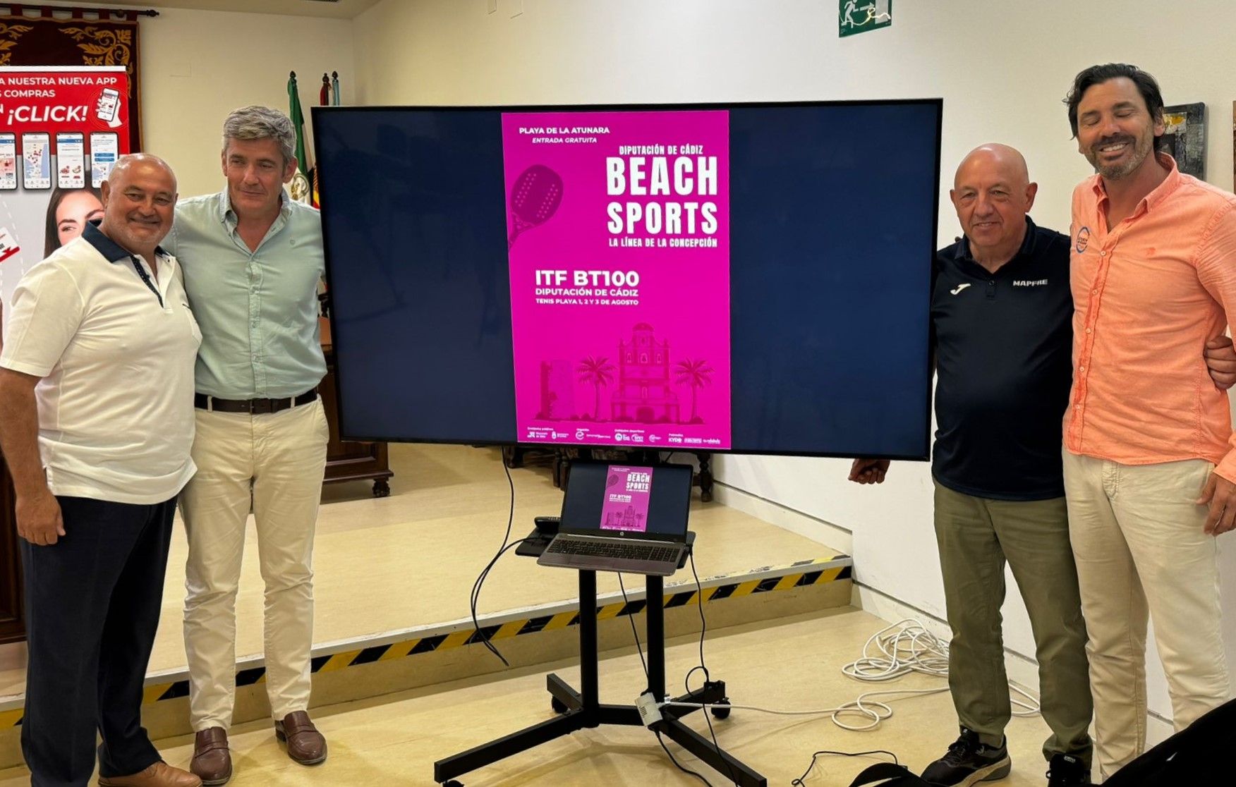 La Línea acoge este fin de semana un torneo internacional de tenis playa