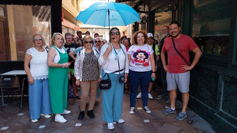 La Oficina de Turismo de La Línea bate cifras de atención gracias al tirón hotelero del verano.