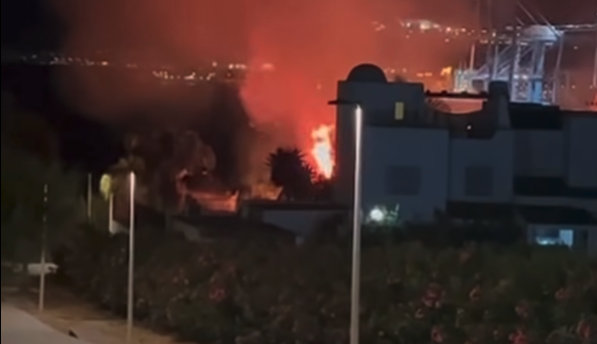 Un incendio en Rinconcillo moviliza a los bomberos durante la madrugada