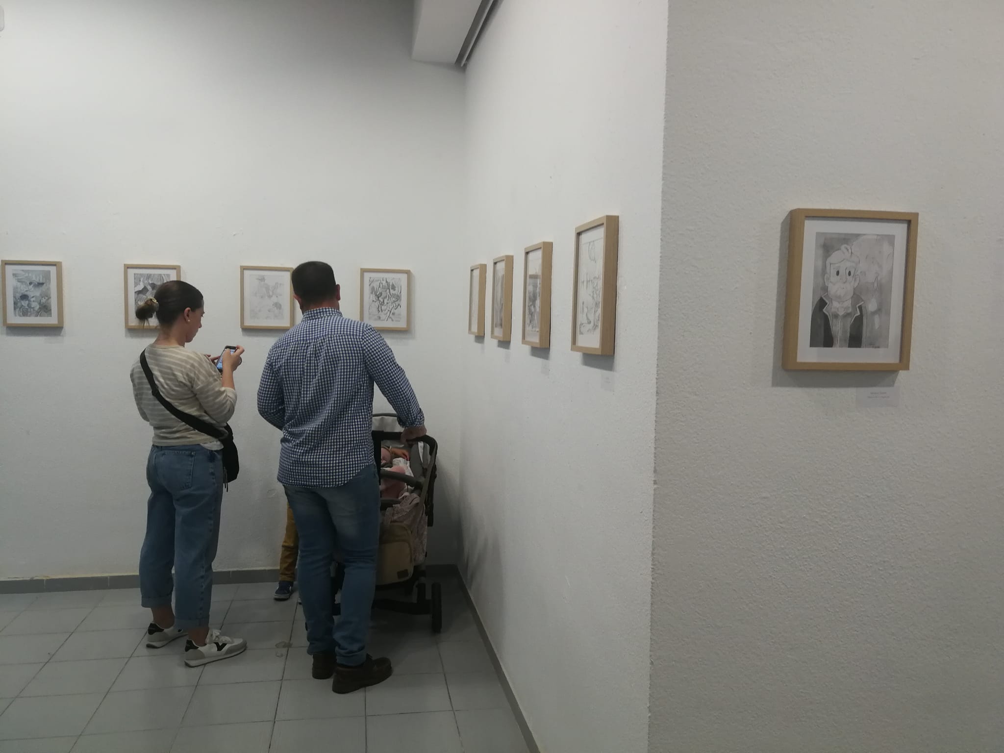 La artista algecireña Feli Muñoz inaugura este la exposición El mundo de Ara en la sala CajaSur. Foto: Sala Cajasur en una imagen de archivo.