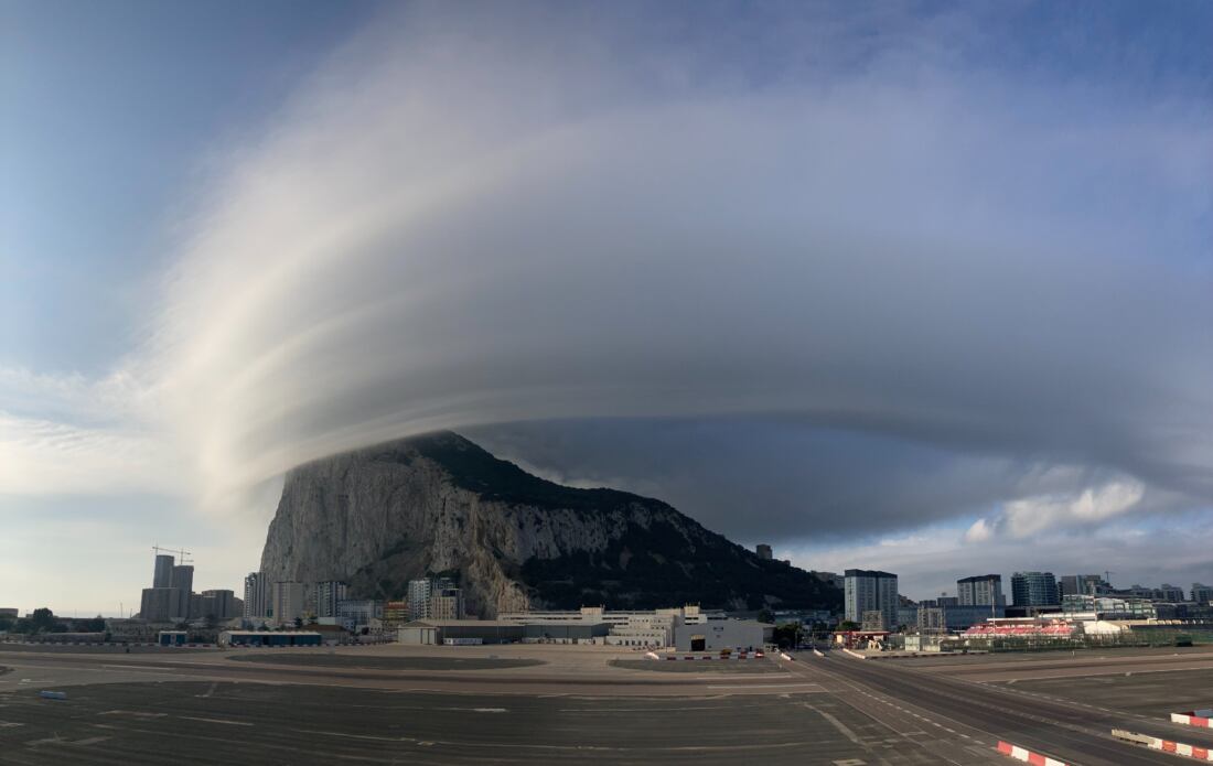 Nube de levante en el Peñón. Foto: Met Office Gibraltar.