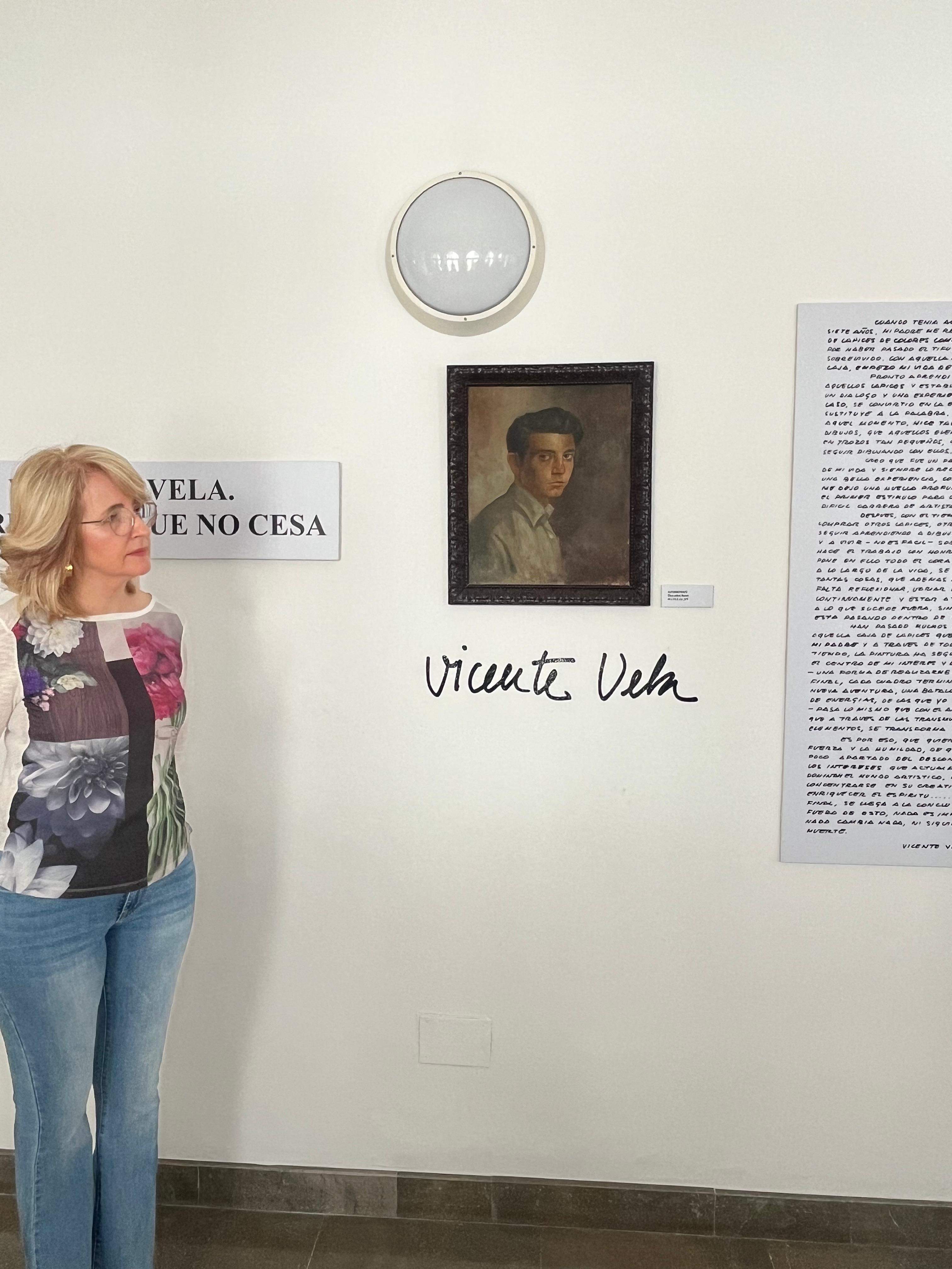La exposición 'La creación que no cesa' reúne 37 obras del artista algecireño en el Museo Municipal.
