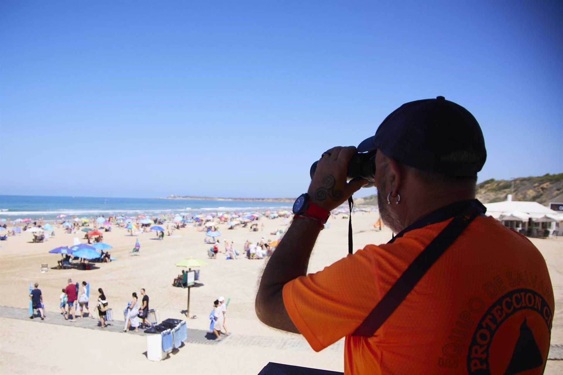 Fallece un hombre en la playa de la Fontanilla de Conil