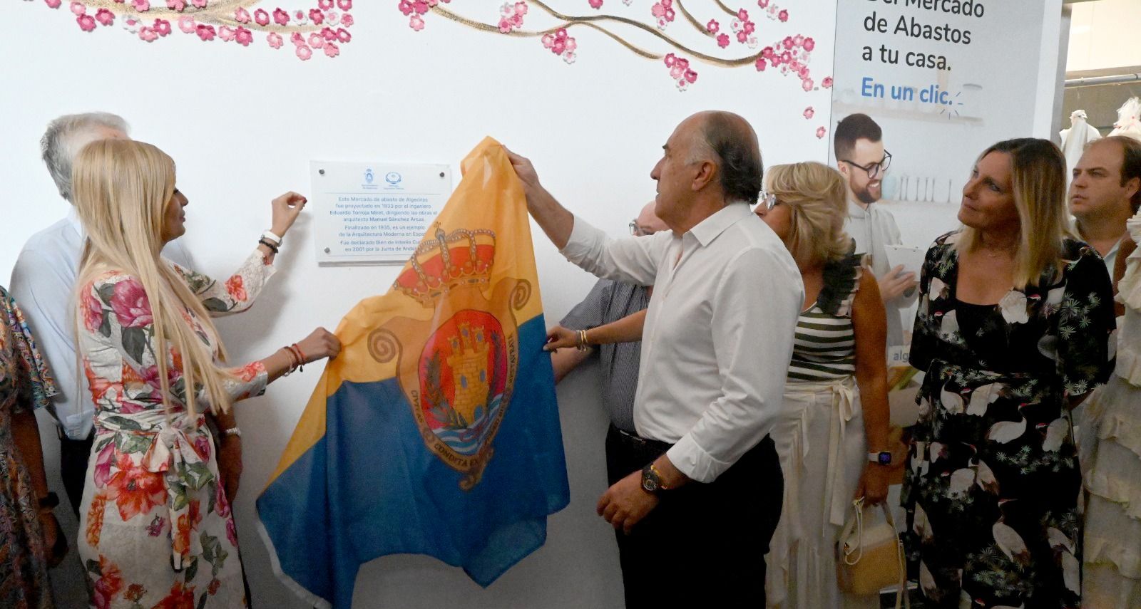 Algeciras rinde homenaje al arquitecto Manuel Sánchez Arcas con una placa en el Mercado Ingeniero Torroja