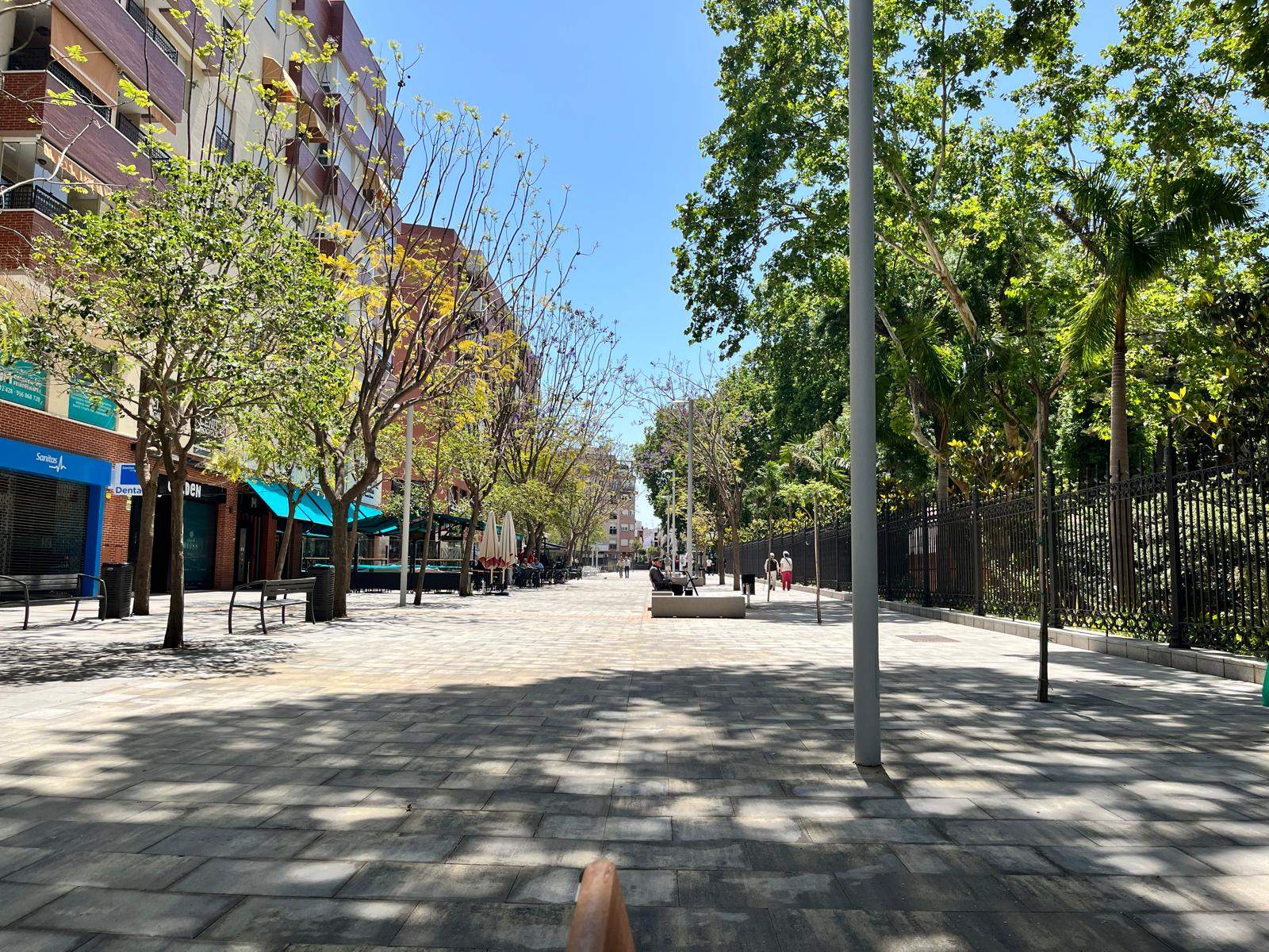 La avenida Capitán Ontañón se suma al Día de Algeciras con una gala musical. Foto: F.M.