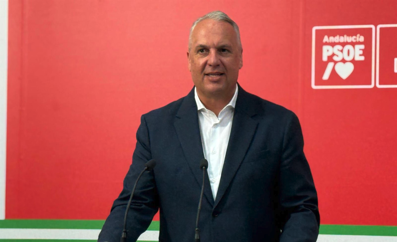 Ruiz Boix dice que "pese a quien pese, Pedro Sánchez acabará con la Verja"