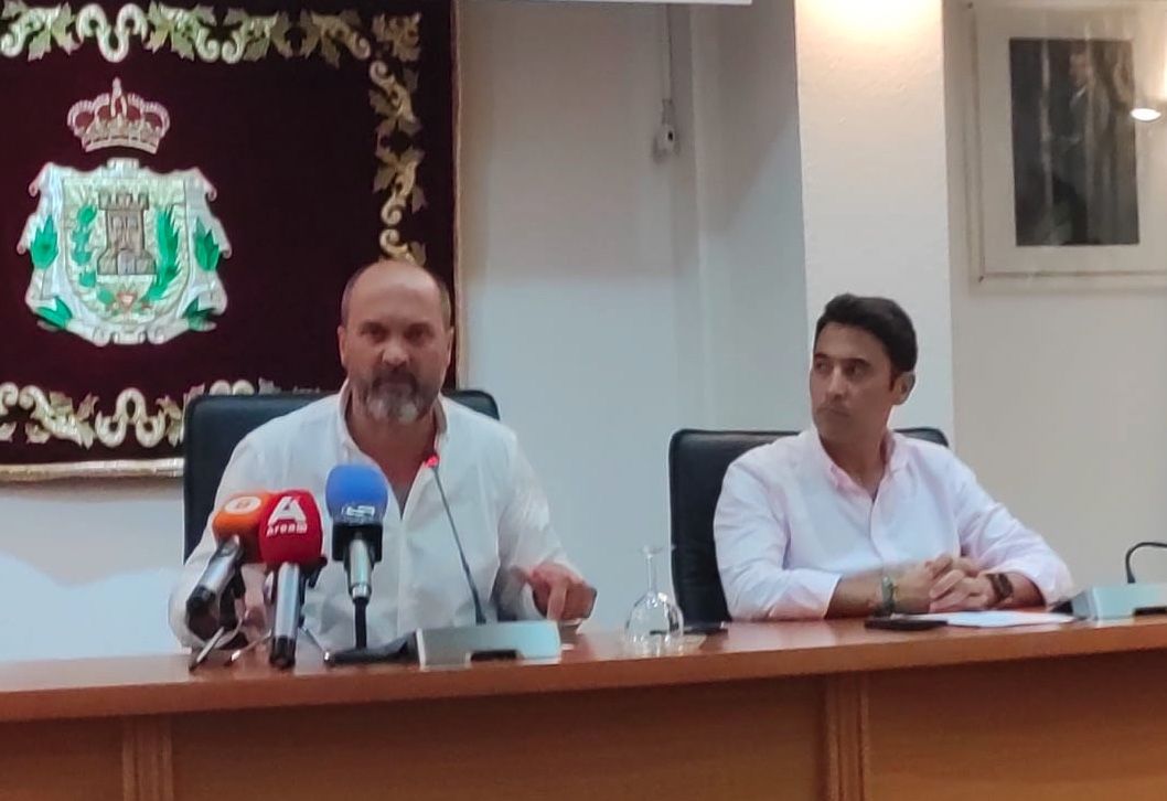 El alcalde de Los Barrios da un ultimátum a ARCGISA y a Mancomunidad por los cortes de agua