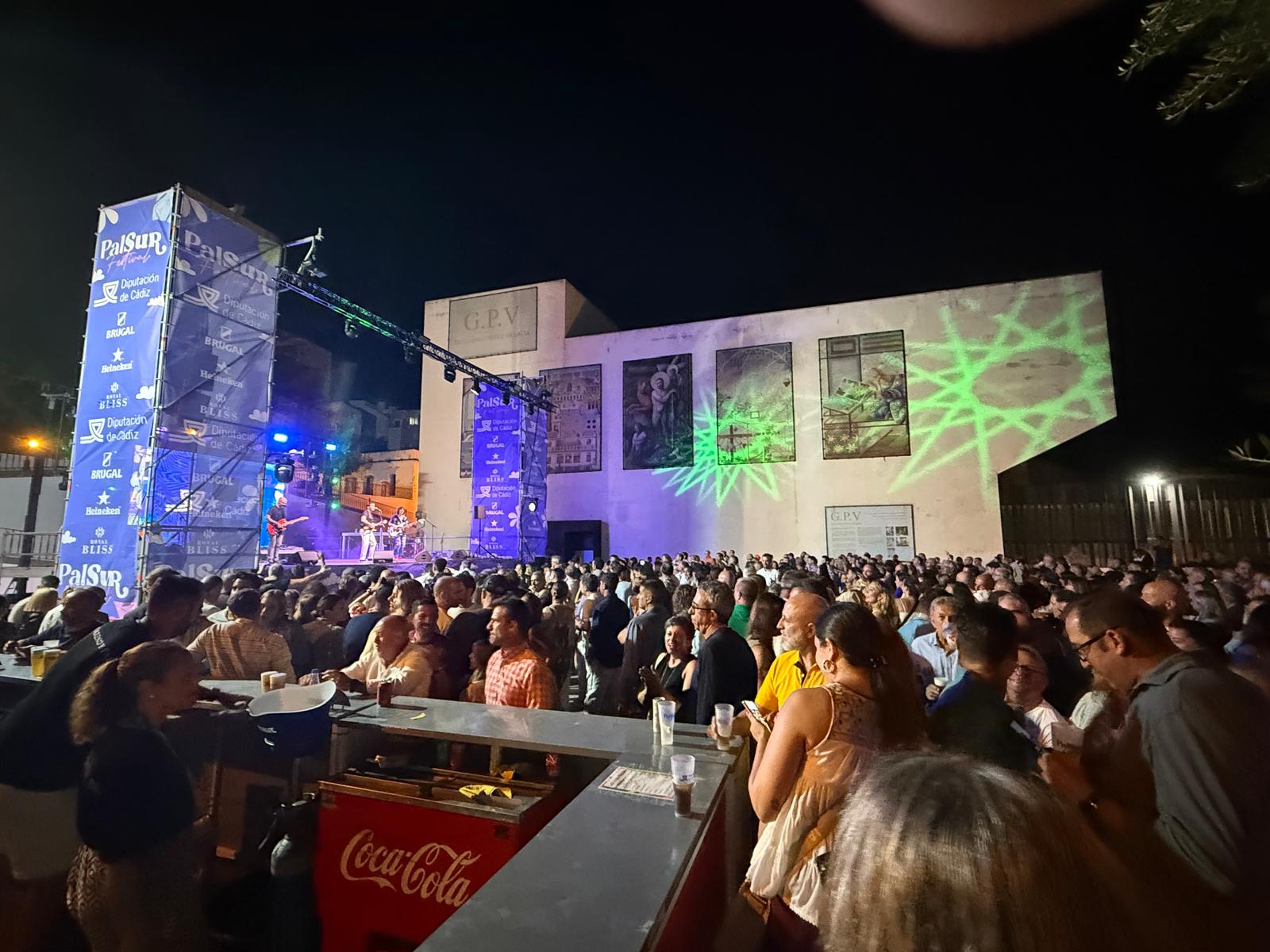 Empresarios advierten del acortamiento de la temporada turística en Tarifa. Foto: Palsur Festival en Tarifa, en una foto publicada por el Ayuntamiento.