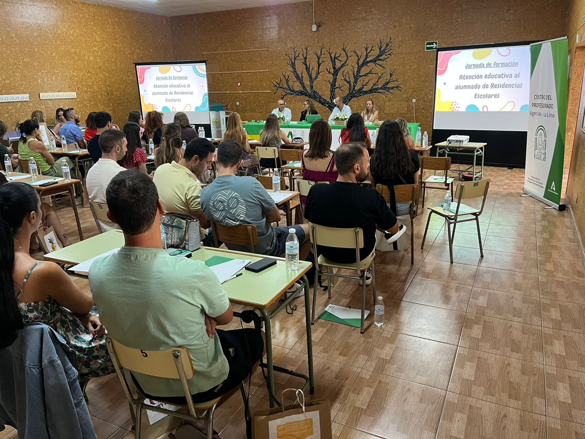 La Residencia Escolar San Isidro Labrador celebra una jornada formativa de bienvenida al nuevo curso