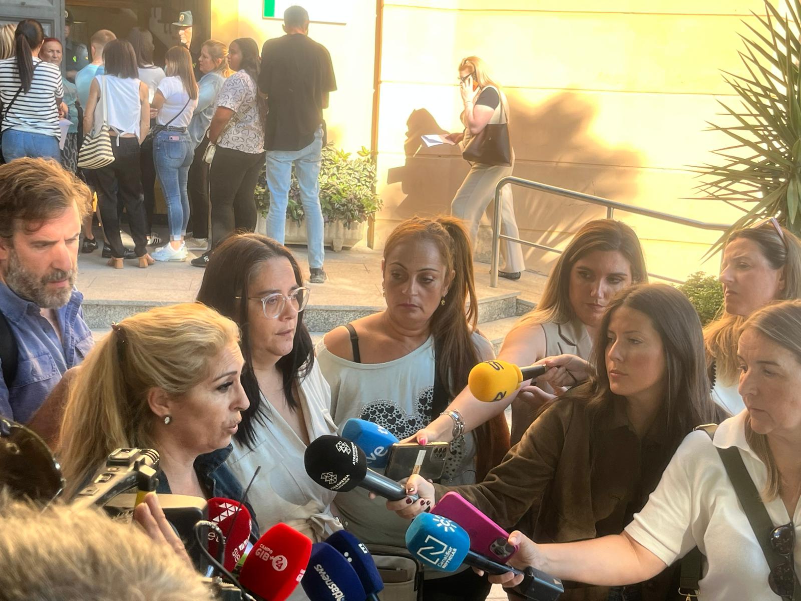 Viudas de los fallecidos en el 'Rúa Mar': "Aquello se pudo haber evitado, no les ayudaron"