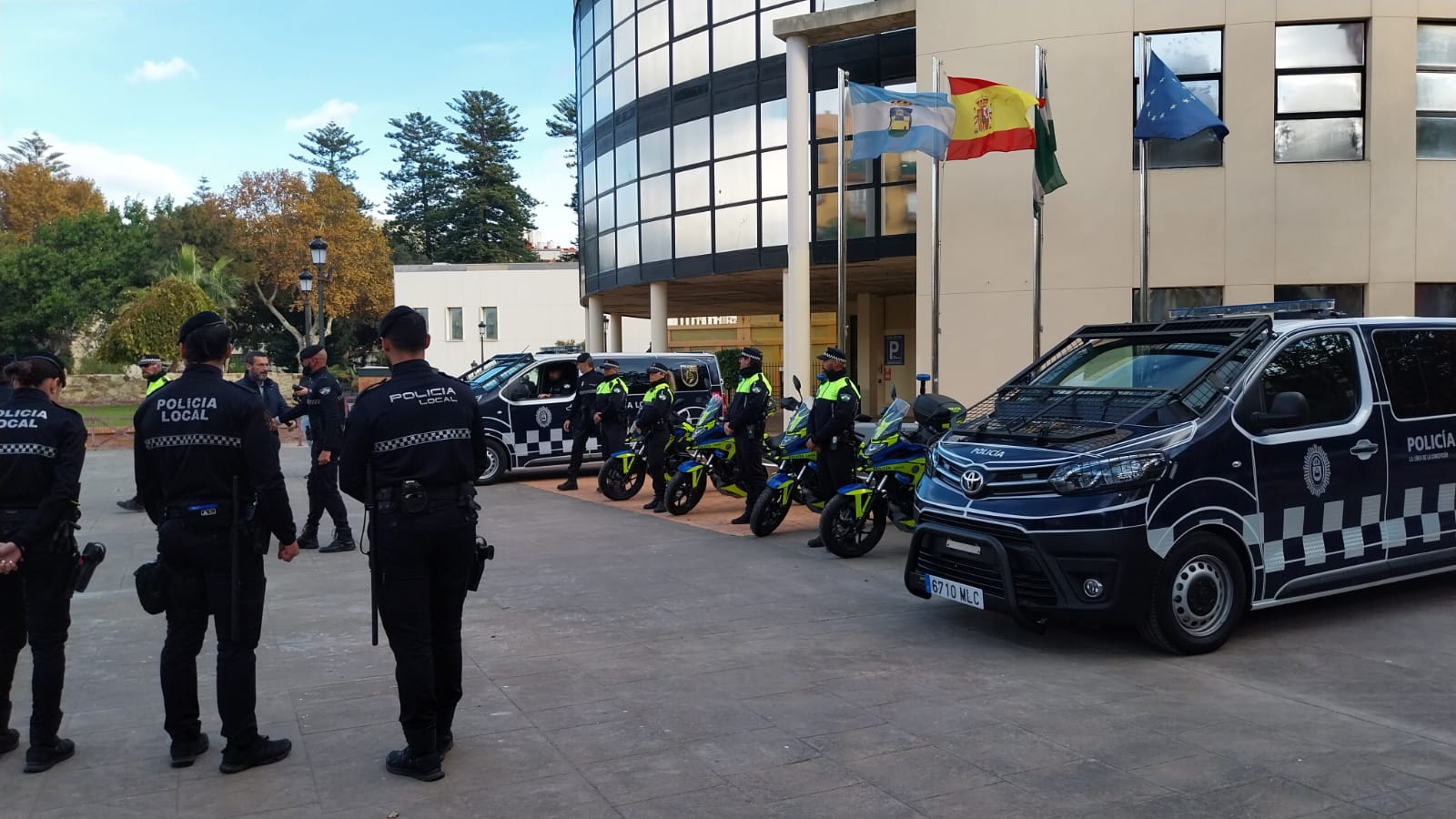 Agentes de la Polícia Local de La Línea.