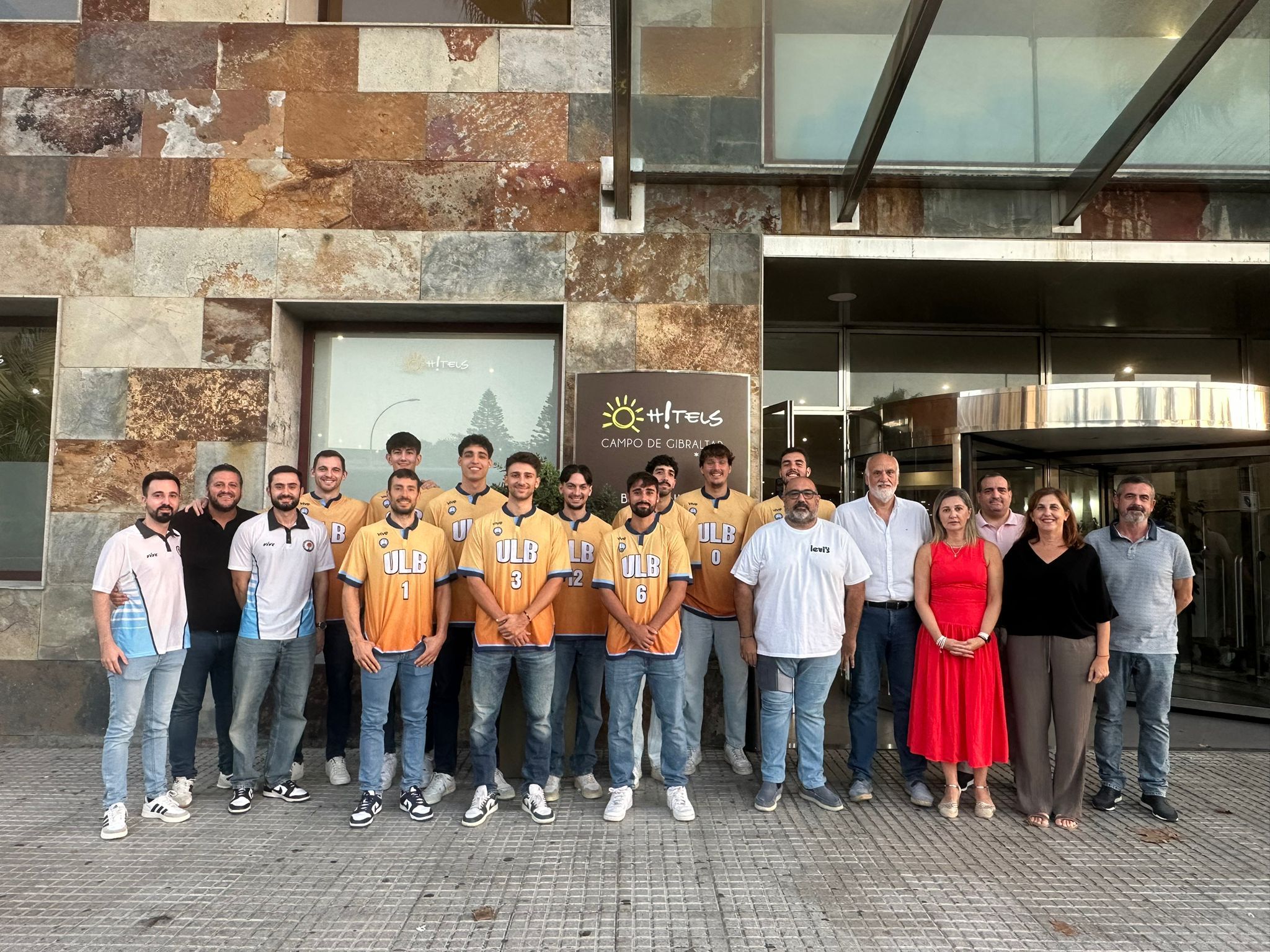 La Unión Linense de Baloncesto presenta el equipo que competirá en la Tercera FEB en la temporada 2025/2026