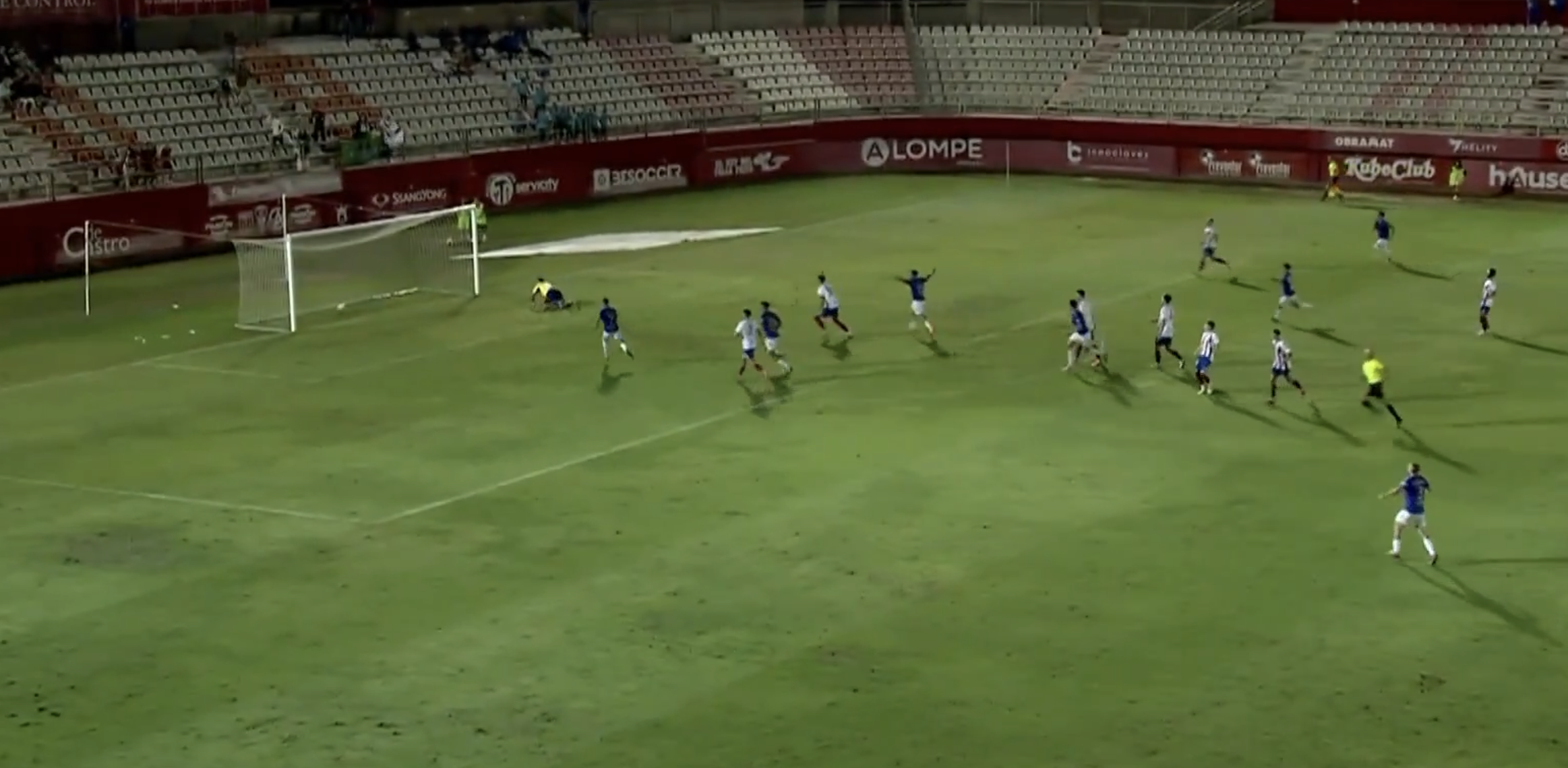 (2-3) El Algeciras se deja los puntos ante el CE Europa en un desgraciado final