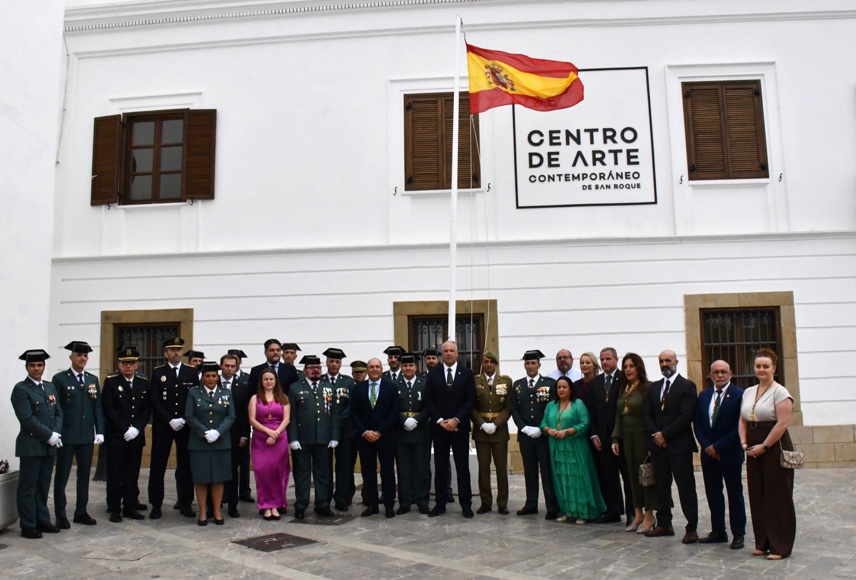 San Roque celebra el 12 de octubre con izada de bandera y fiesta