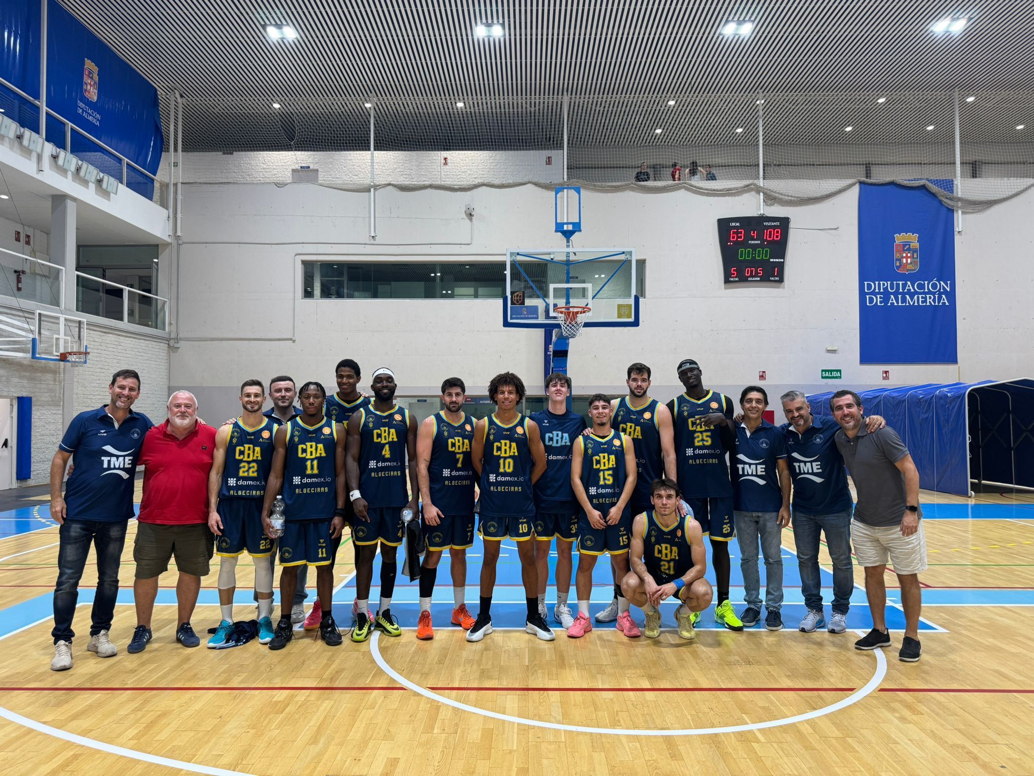 (63-108) El CB Algeciras logra una contundente victoria en la cancha del CB Almería