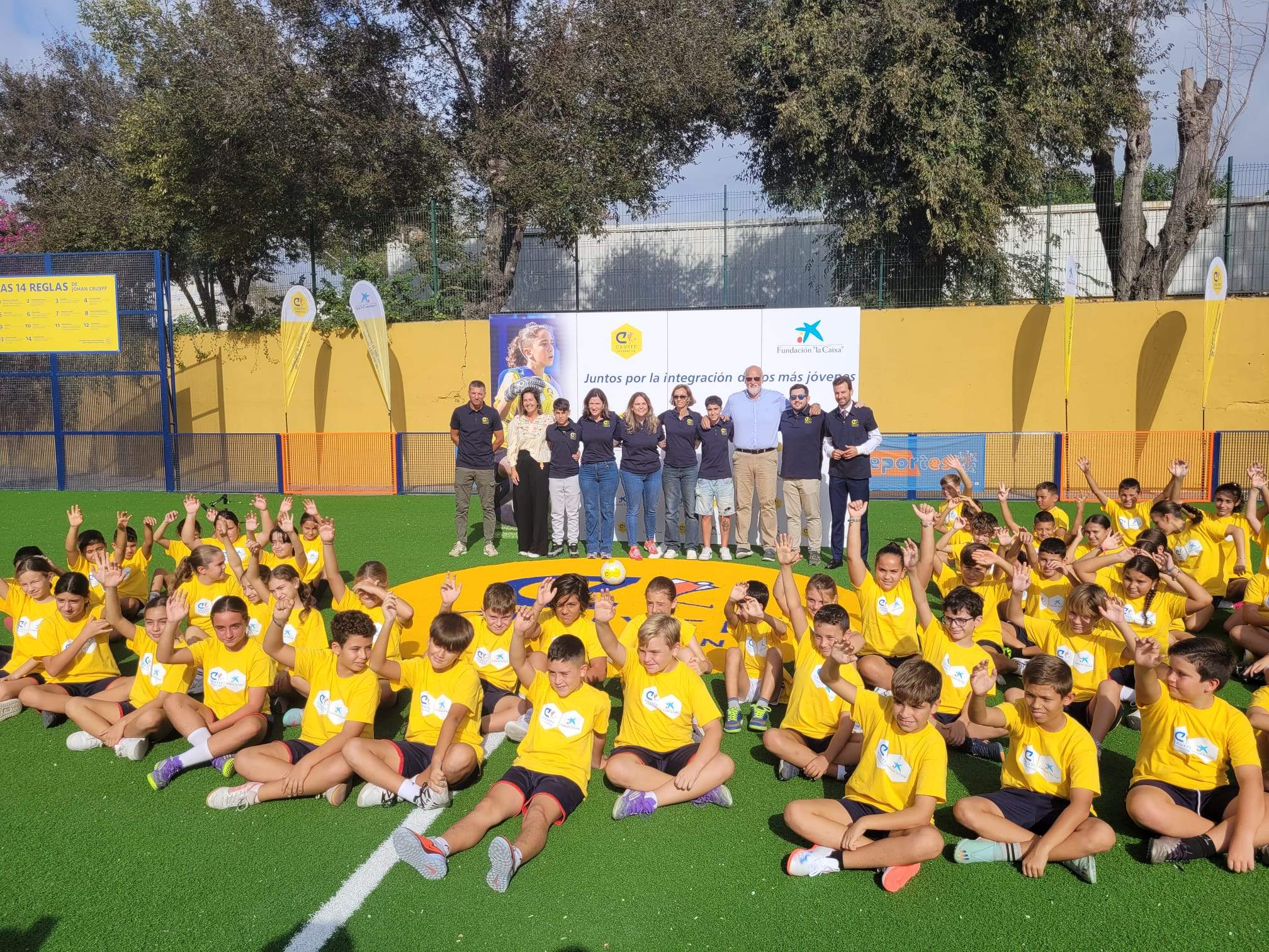 Inauguración de la pista deportiva de la Fundación Cruyff en La Línea.