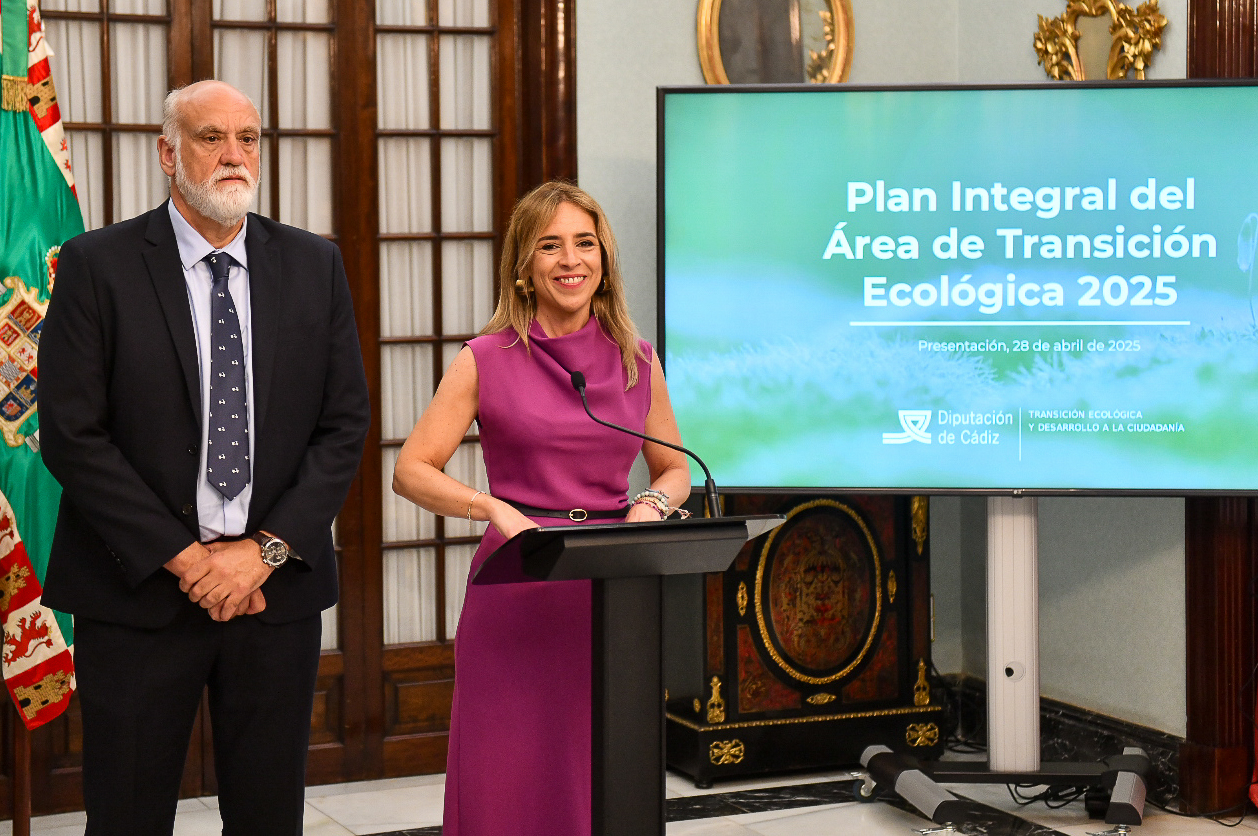 Presidenta y Javier Vidal. Apropadis y Asansull, entre las entidades que recibirán ayudas de la Diputación para proyectos medioambientales