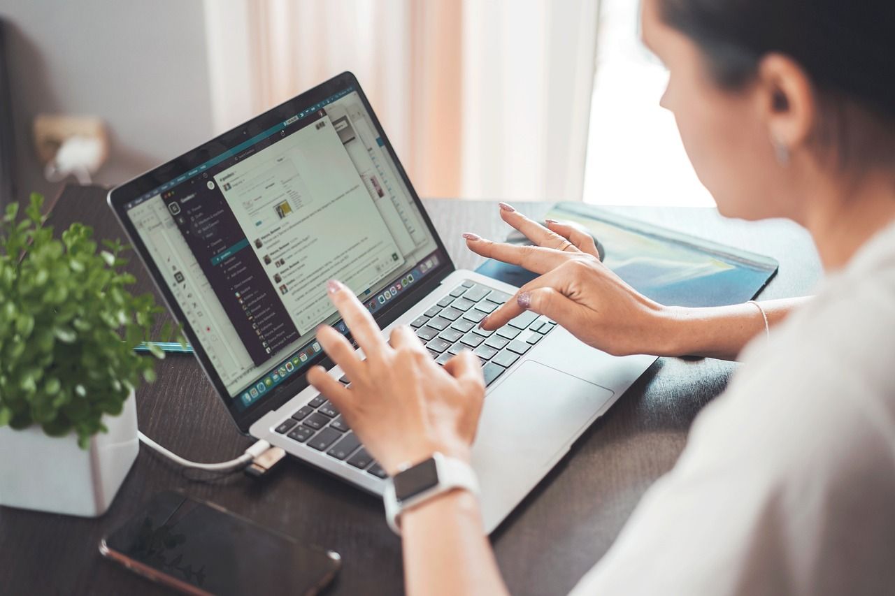 Un 8% de ocupados trabaja desde casa: radiografía del teletrabajo en España. 