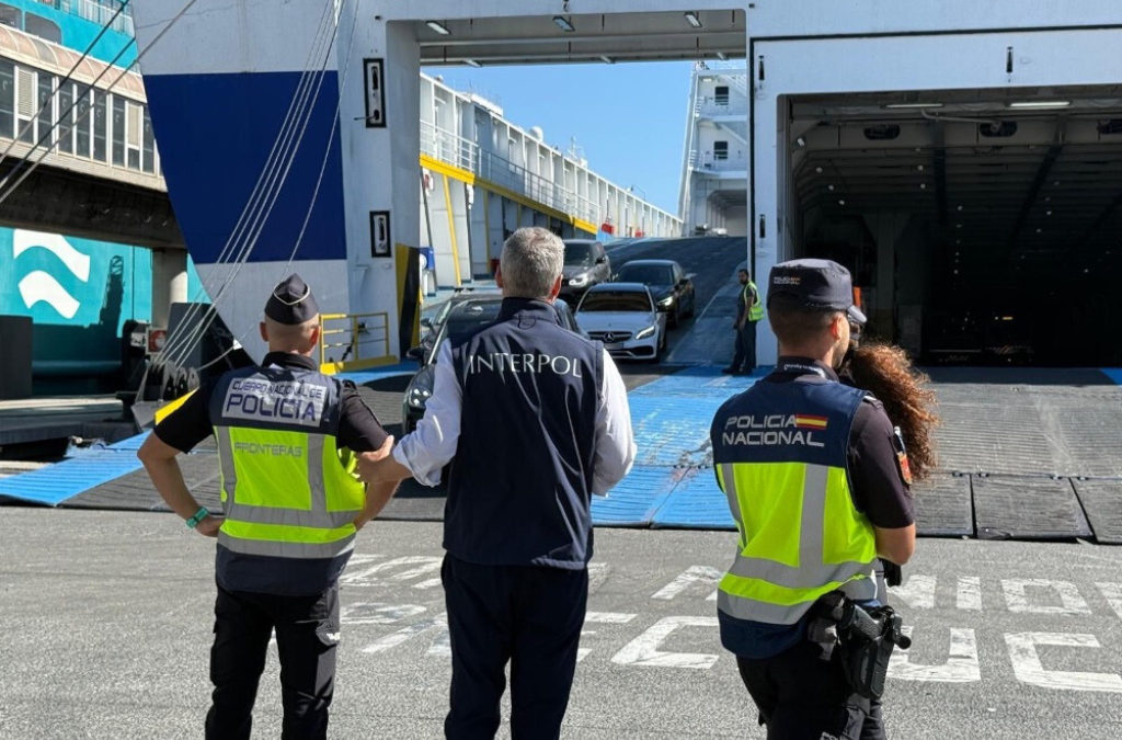 Interpol detiene en Algeciras a dos personas por terrorismo y narcotráfico