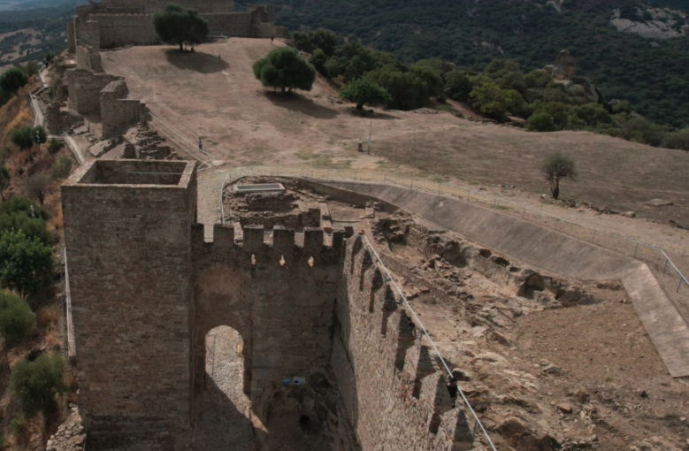 Jimena de la Frontera revitalizará su Castillo con nuevas mejoras en la muralla oriental
