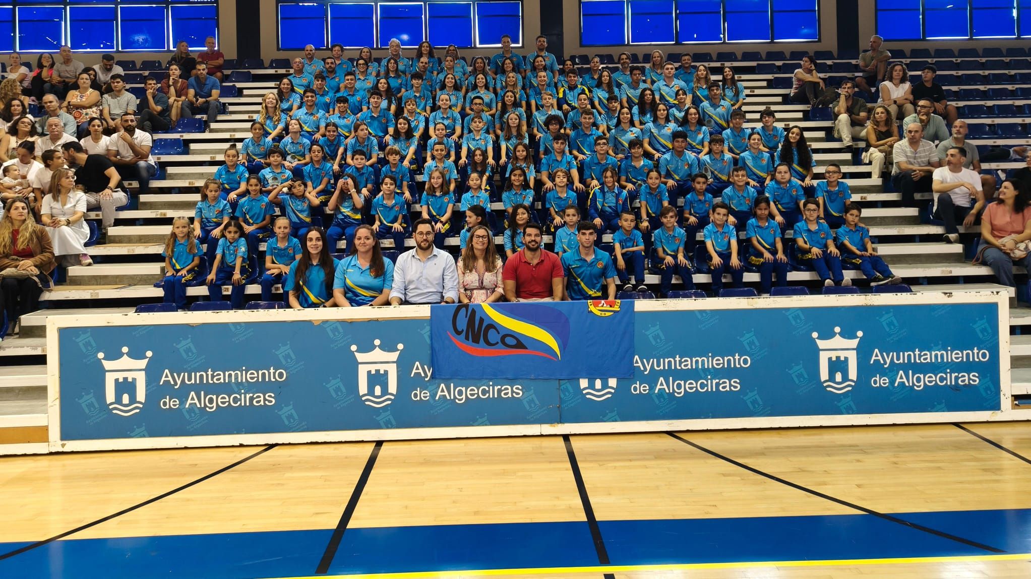 El Club de Natación Ciudad de Algeciras inicia una nueva temporada arropado por su gran familia deportiva