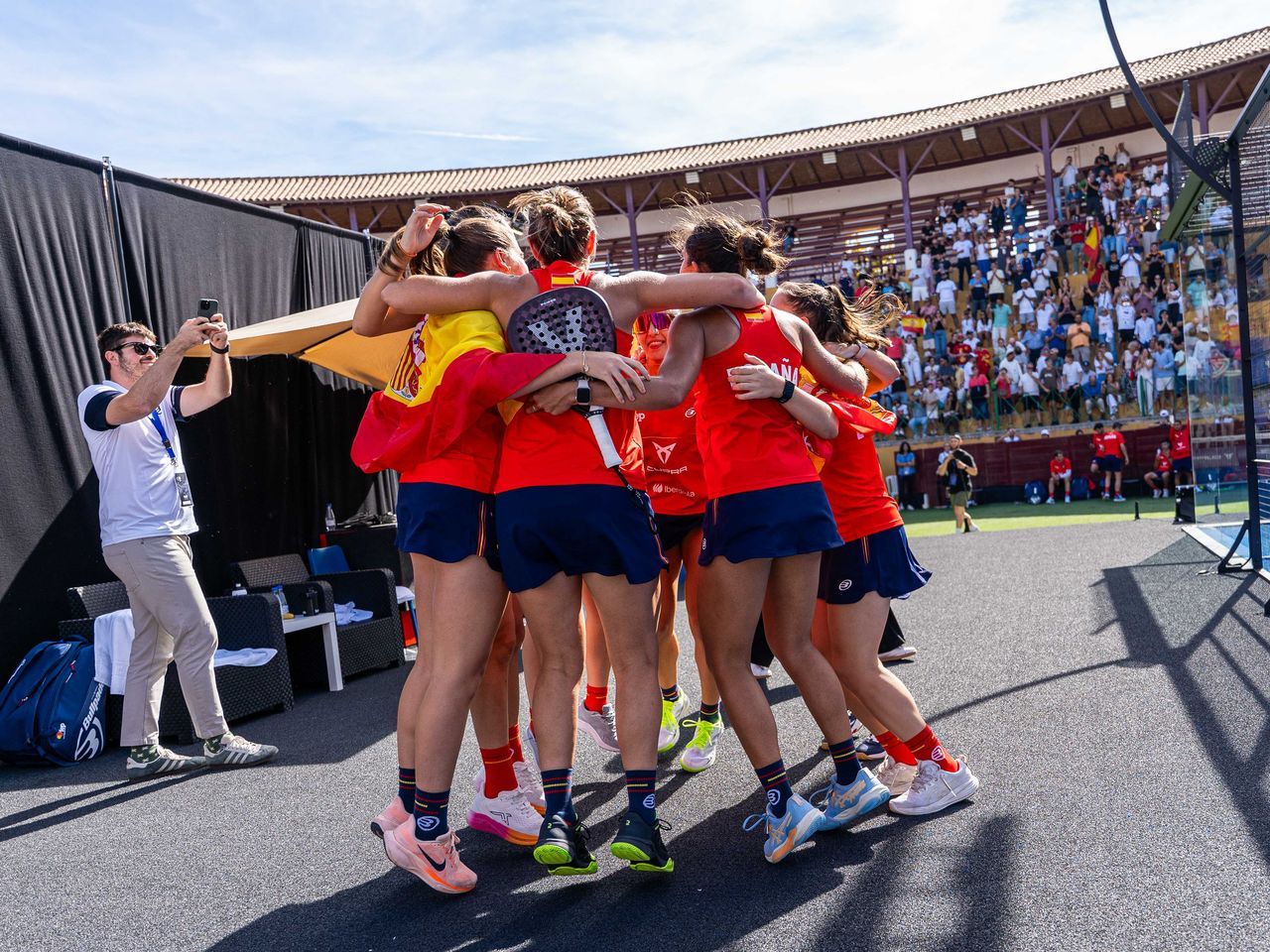 La Línea brilla con luz propia en el deporte europeo con la FIP Euro Padel Cup 2025. Foto: Iván del Préstamo. 