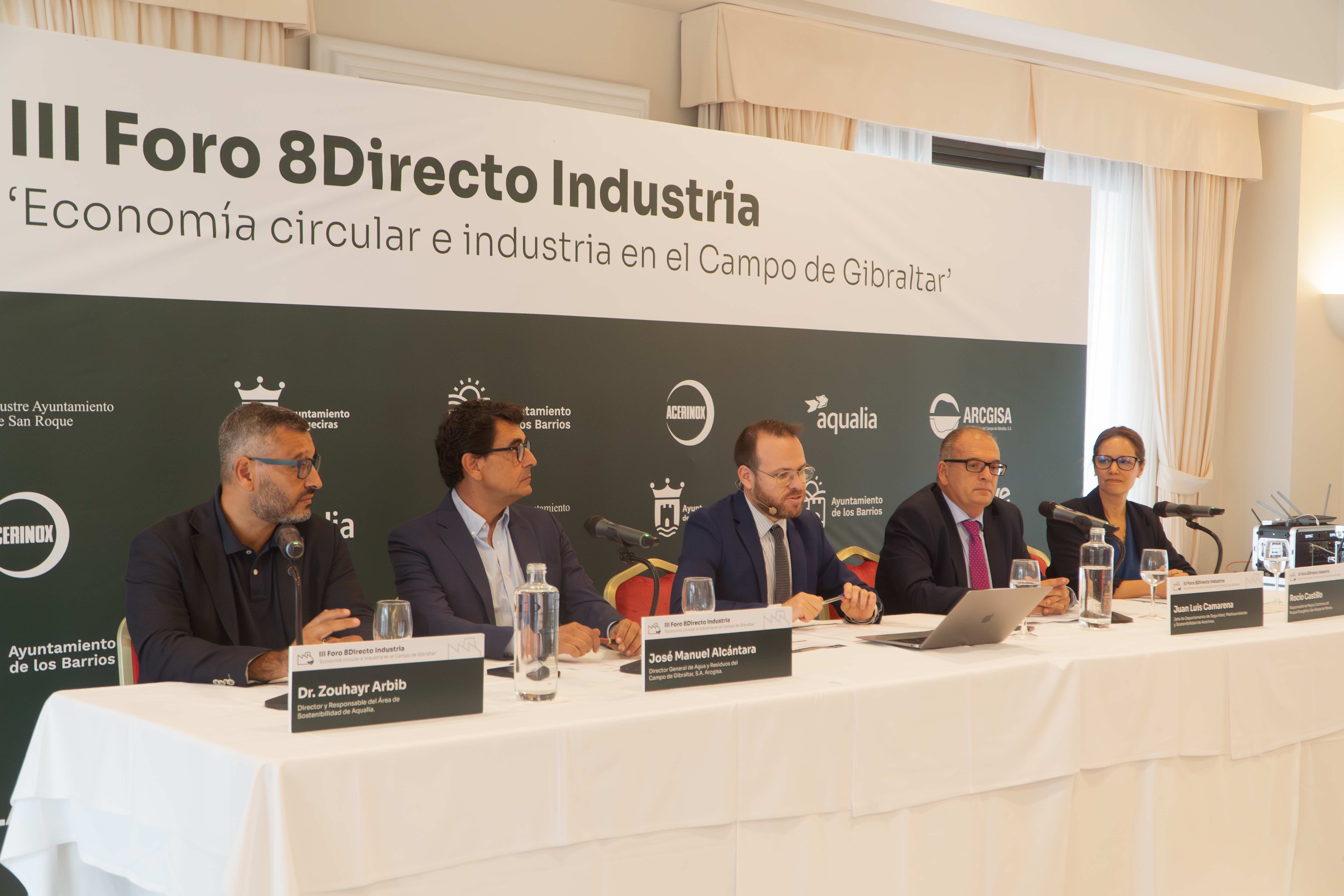 La mesa redonda sobre 'Economía circular e industria en el Campo de Gibraltar'. | J. M. Galindo. 