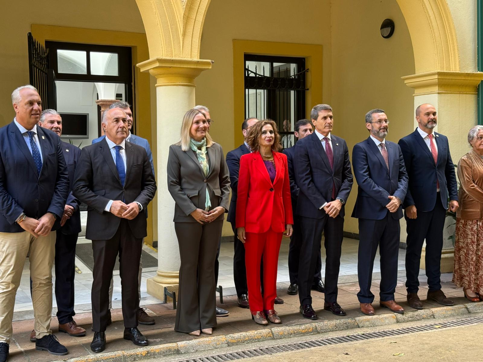 Hacienda renueva los 7,3 millones al Campo de Gibraltar: cuánto recibe cada municipio. Foto: A.C.P. / 8Directo Hacienda renueva los 7,3 millones al Campo de Gibraltar: cuánto recibe cada municipio. Foto: A.C.P. / 8Directo