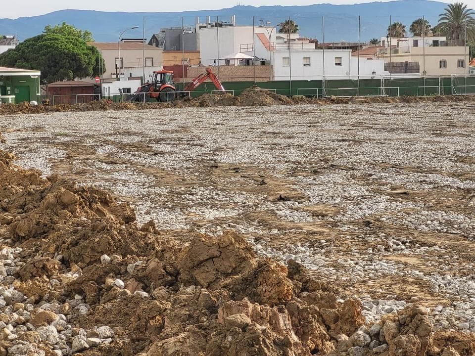 Foto obra campo Palmones