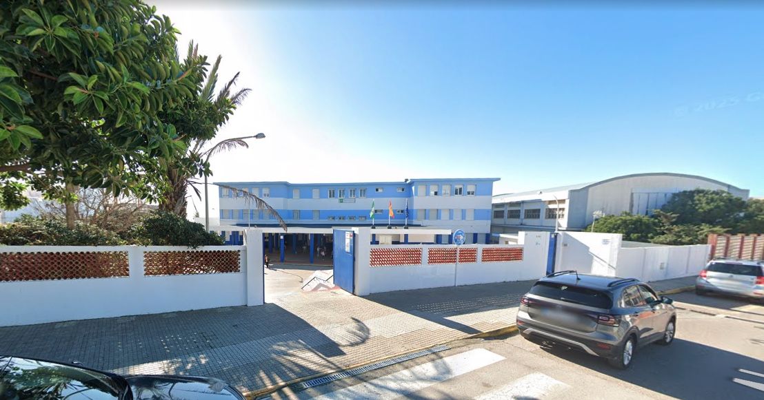 Familias del CEIP Nuestra Señora de la Luz de Tarifa enuncian la situación “insostenible” del comedor escolar