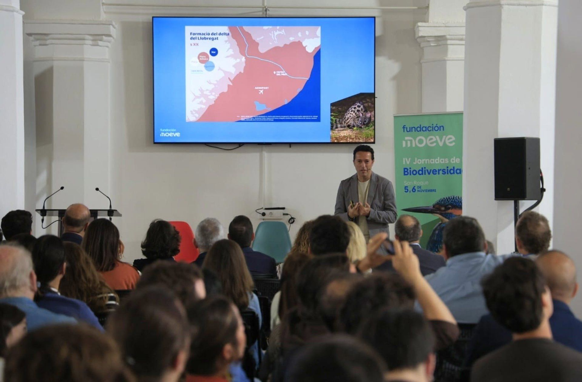 Una de las charlas de las IV Jornadas de Biodiversidad que Fundación Moeve ha celebrado en San Roque. - FUNDACIÓN MOEVE. Fundación Moeve califica de "éxito" sus IV Jornadas de Biodiversidad en San Roque Una de las charlas de las IV Jornadas de Biodiversidad que Fundación Moeve ha celebrado en San Roque. - FUNDACIÓN MOEVE. Fundación Moeve califica de "éxito" sus IV Jornadas de Biodiversidad en San Roque