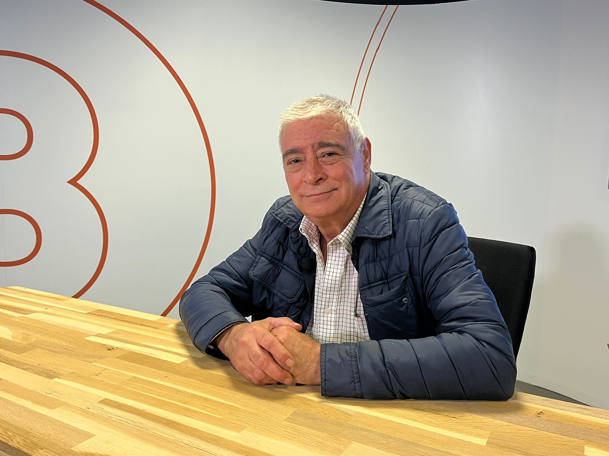 Paco Mena, presidente de la plataforma antidroga Coordinadora Alternativas. Titular: Paco Mena: "Al Campo de Gibraltar no nos abandonó un gobierno u otro, nos abandonó el Estado”