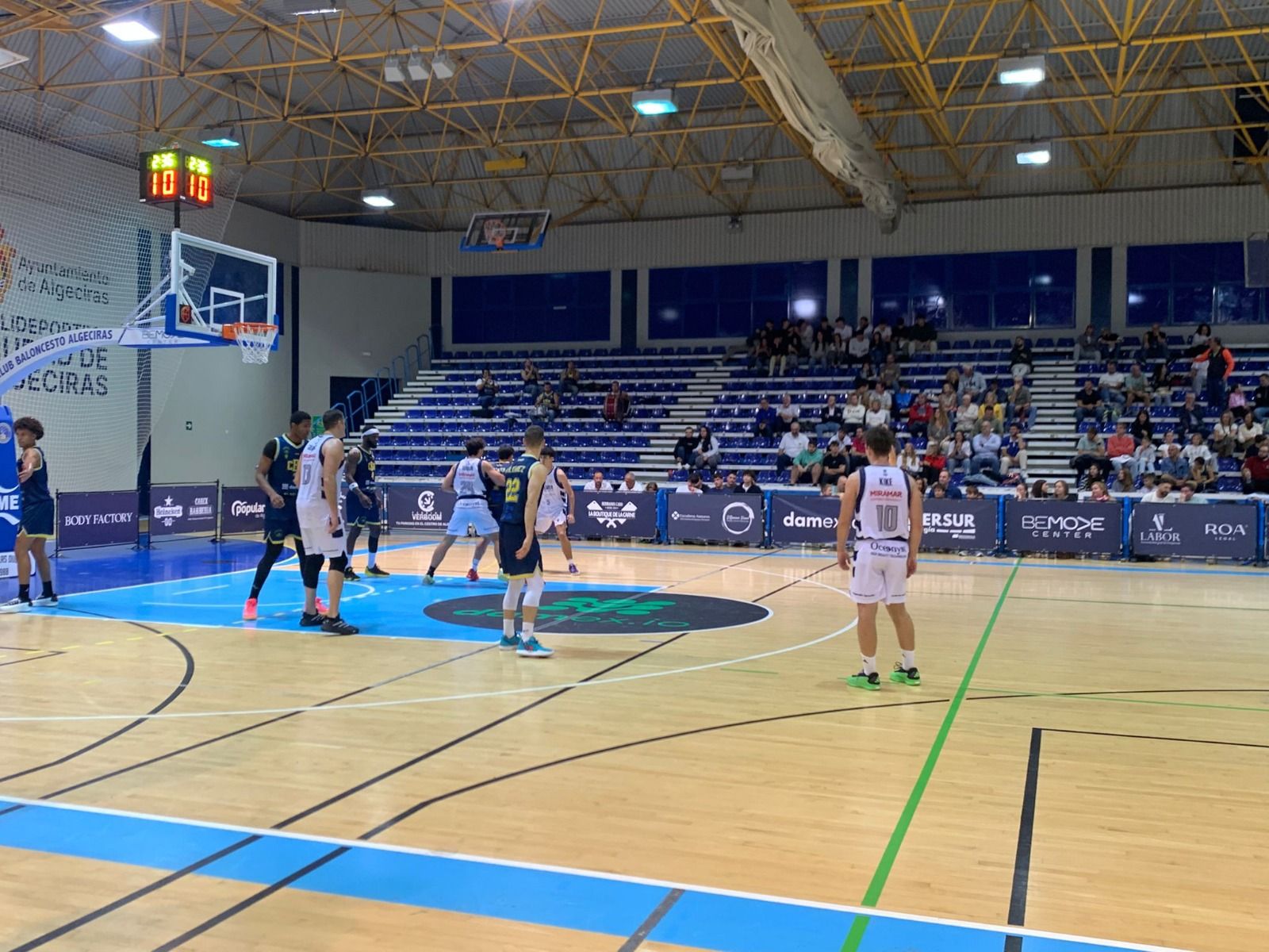 El Clun Baloncesto Algeciras sumó su quinta victoria de la temporada tras superar por 89-65 al CB Salliver de Fuengirola