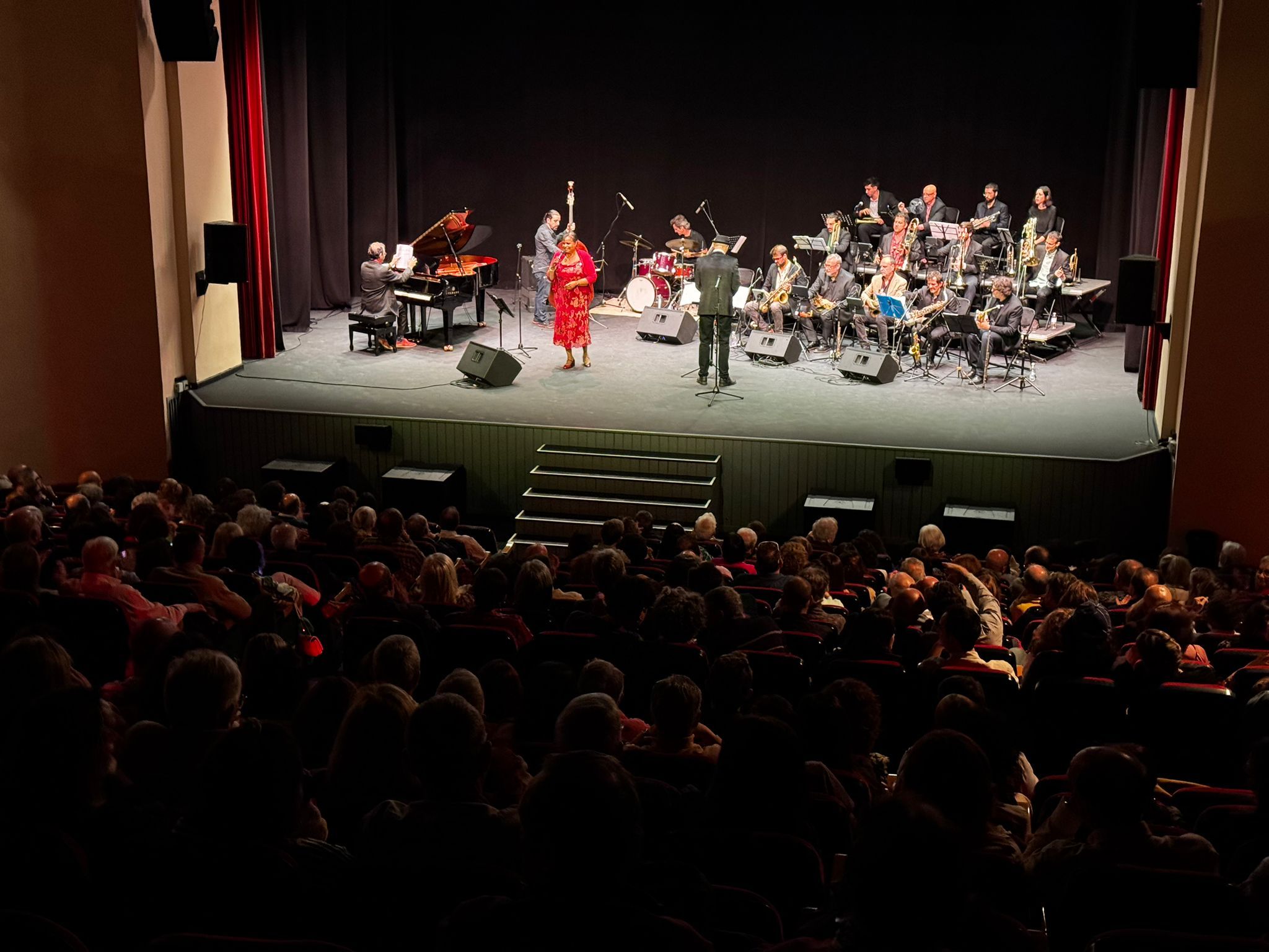 La voz de Deborah J. Carter abre el festival de jazz en San Roque 