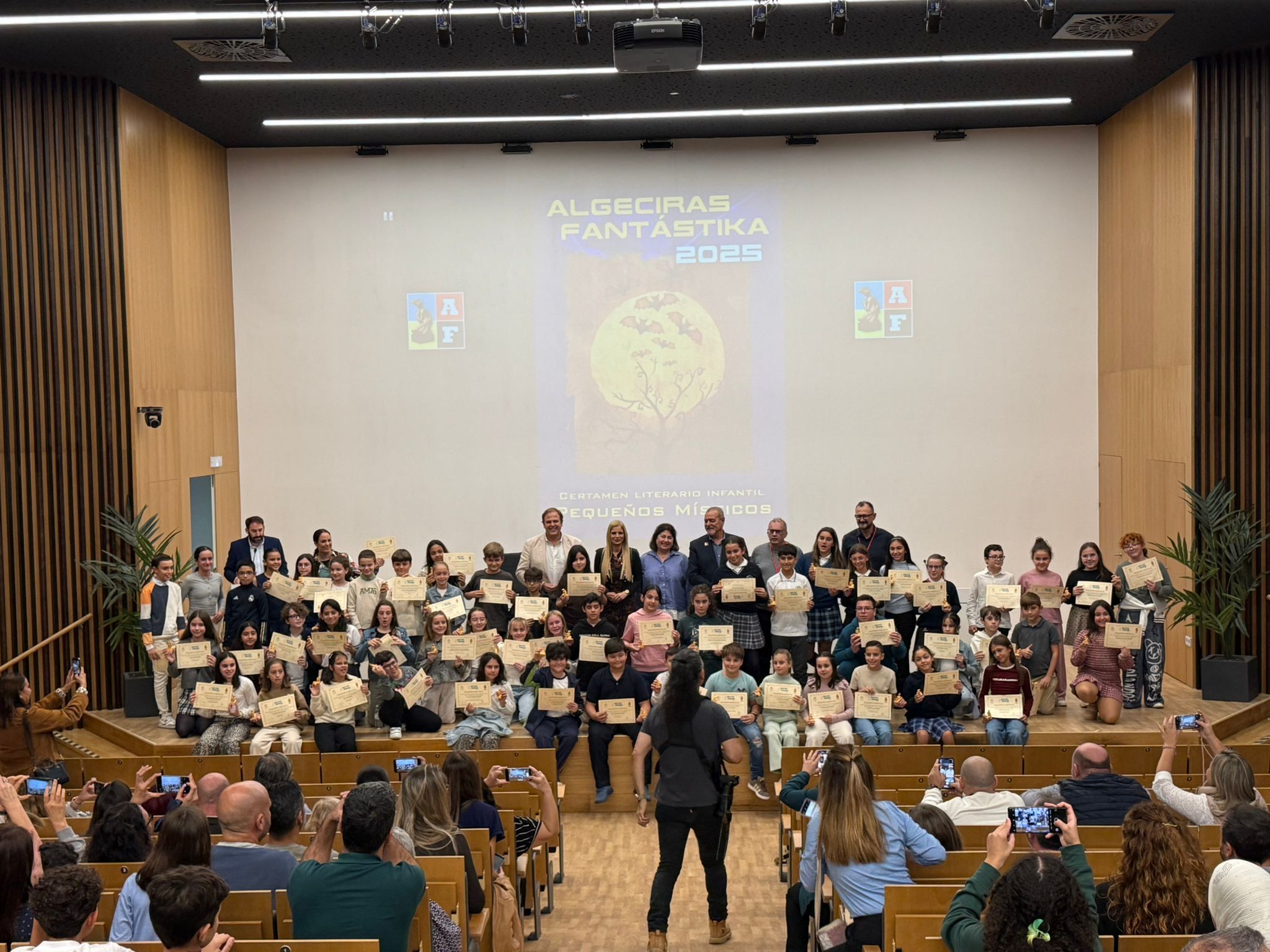La imaginación toma el protagonismo en Algeciras Fantástika con literatura e ilustración fantástica