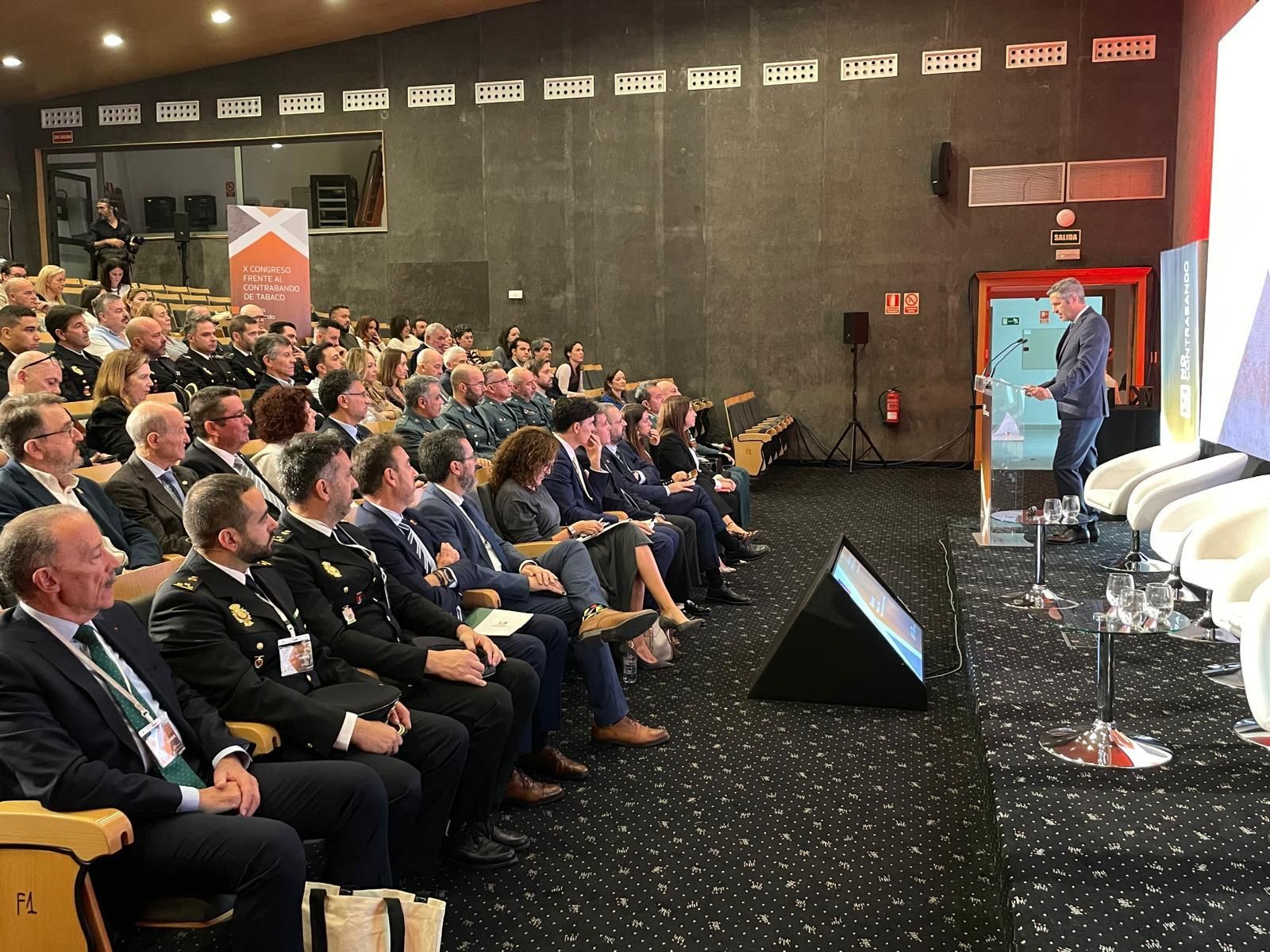 El Congreso Frente al Contrabando de Tabaco evidencia un auge del comercio ilícito con nuevas rutas por mar El Congreso Frente al Contrabando de Tabaco evidencia un auge del comercio ilícito con nuevas rutas por mar