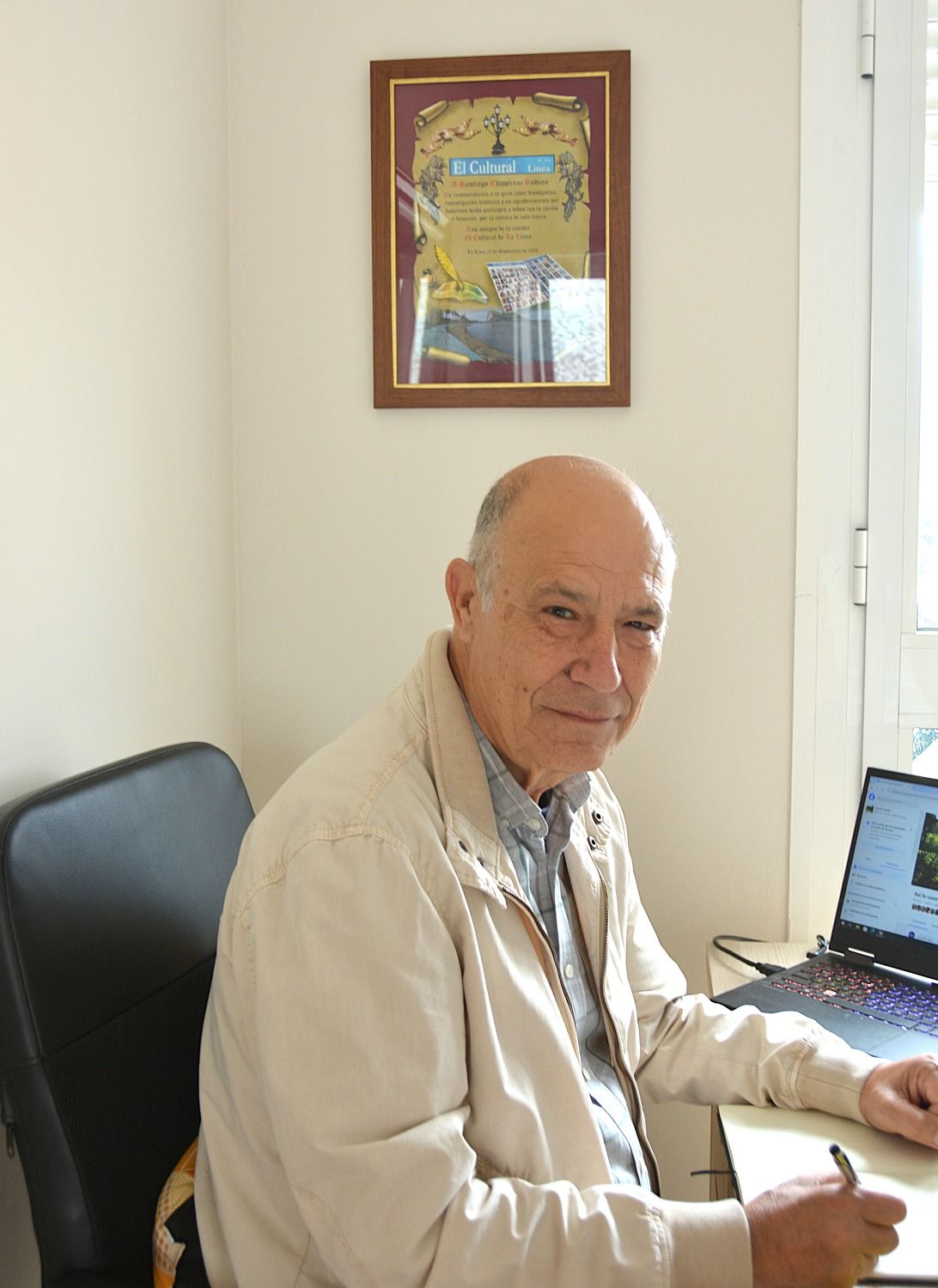 Investigador y divulgador cultural Santiago Chippirraz. Titular: Un hallazgo arroja nueva luz sobre la concesión del título de “Leal Villa” a Los Barrios en el siglo XIX. Investigador y divulgador cultural Santiago Chippirraz. Titular: Un hallazgo arroja nueva luz sobre la concesión del título de “Leal Villa” a Los Barrios en el siglo XIX.