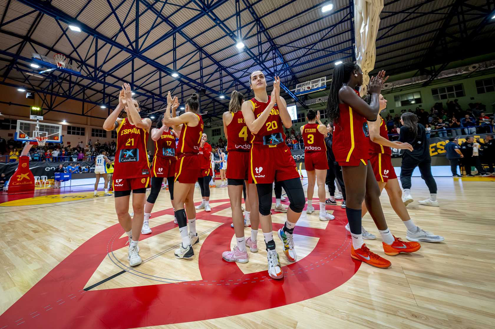 La Línea brilla con un torneo internacional que deja buenas sensaciones pese a las derrotas de España. FOTO: FEB. 