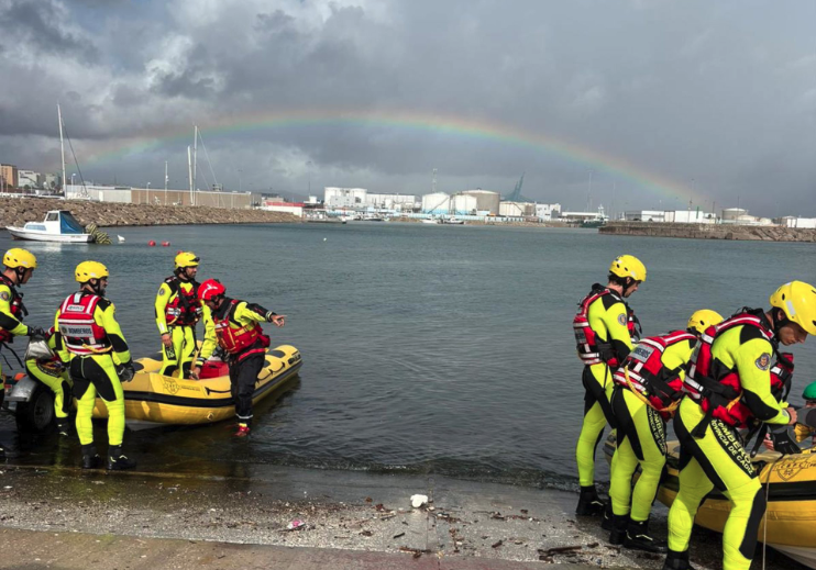 Bomberos de Algeciras amplían sus conocimientos sobre rescates en inundaciones
