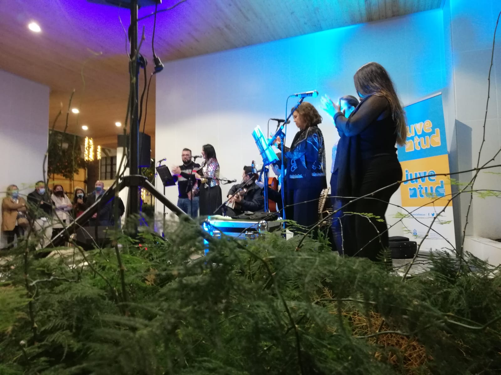 La Línea fija el periodo oficial para celebrar las zambombas navideñas: del 1 al 25 de diciembre. La Línea fija el periodo oficial para celebrar las zambombas navideñas: del 1 al 25 de diciembre.