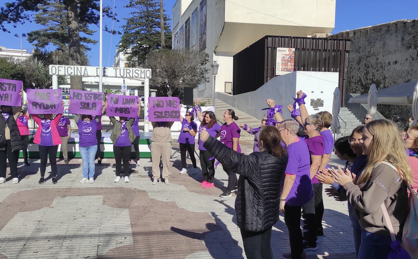 Tarifa une sus voces para decir "basta" a la violencia contra la mujer