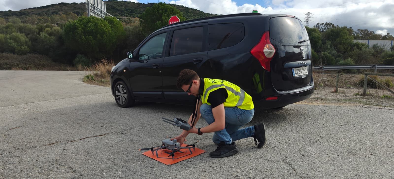 Drones para inspeccionar la red de carreteras. Imagen de Diputación. Diputación explora el estado de carreteras del Campo de Gibraltar mediante drones