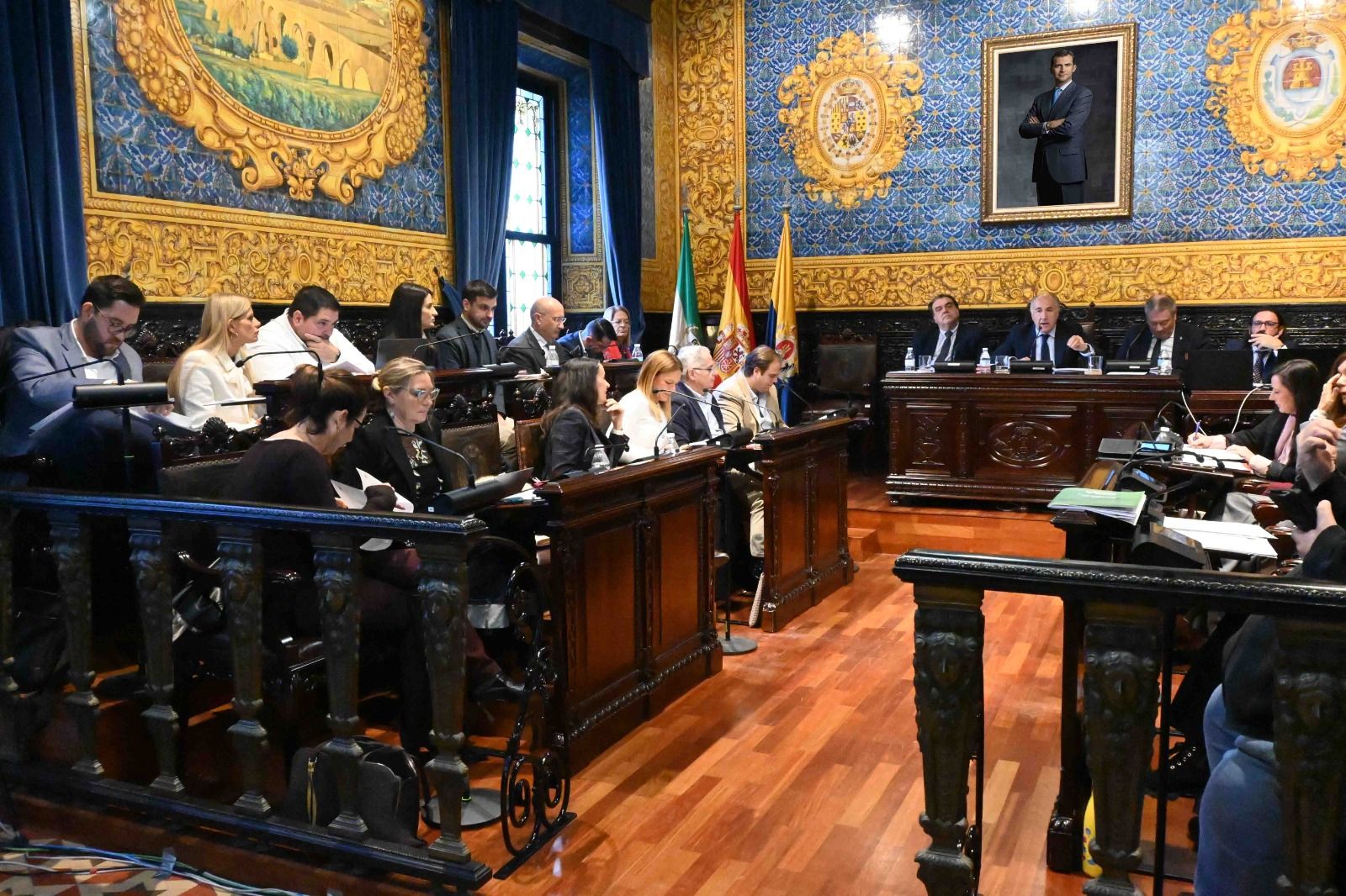 Landaluce formaliza la baja del Grupo Municipal Popular, que lo respalda como alcalde