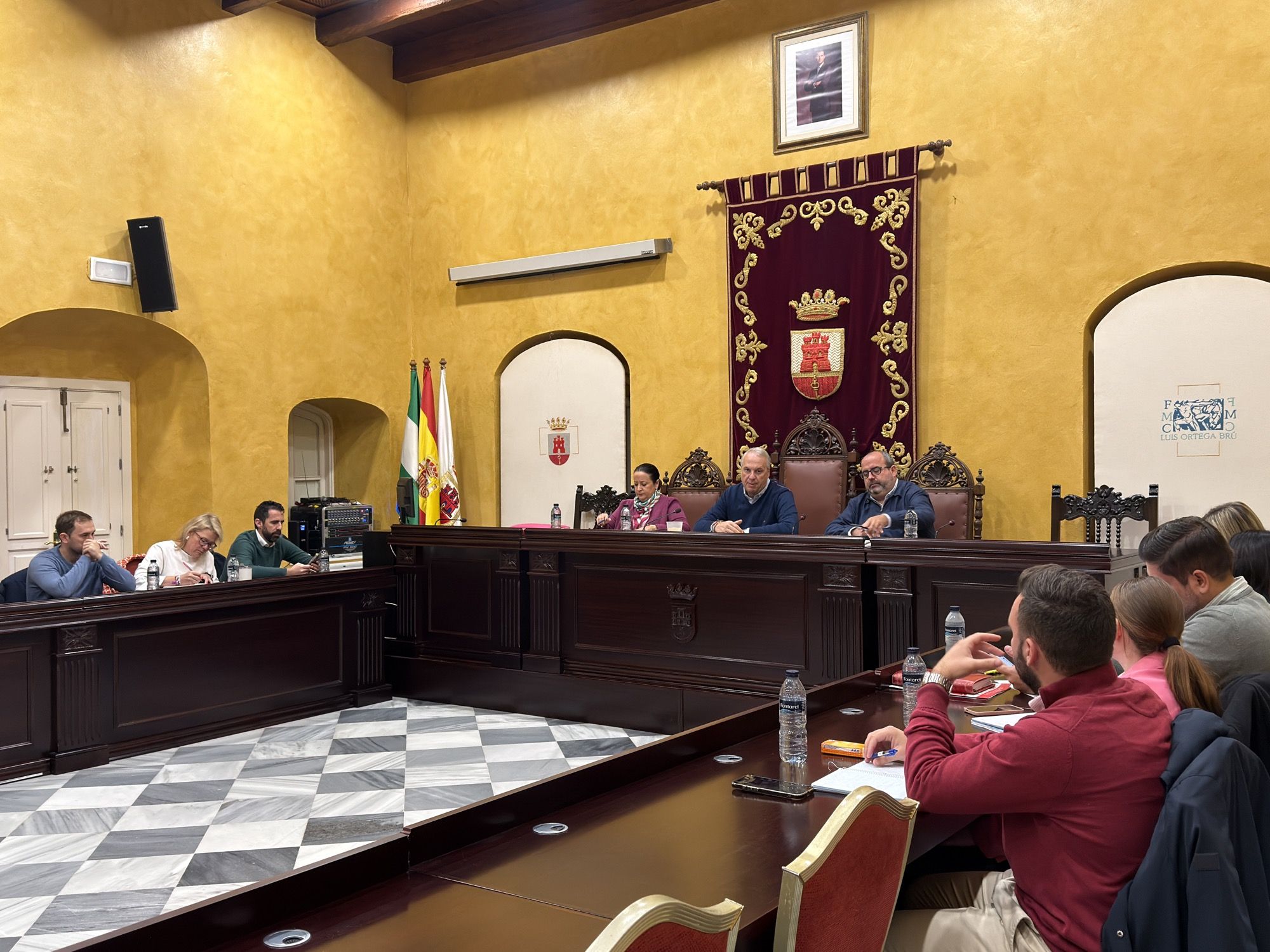 El Pleno de San Roque abordará la recuperación de terrenos municipales ocupados ilegalmente