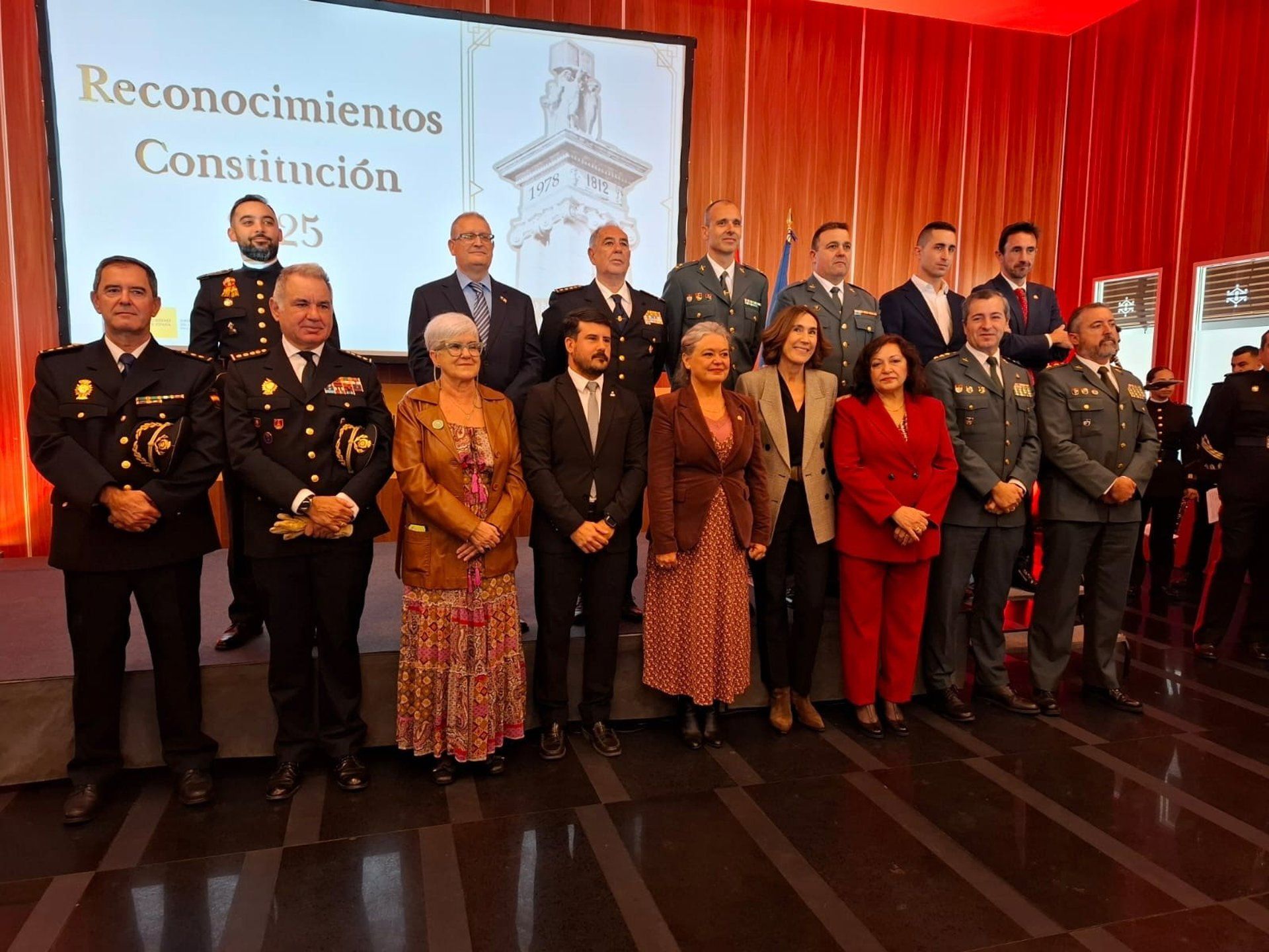 La Guardia Civil de Algeciras, distinguida en el 47 aniversario de la Constitución Española