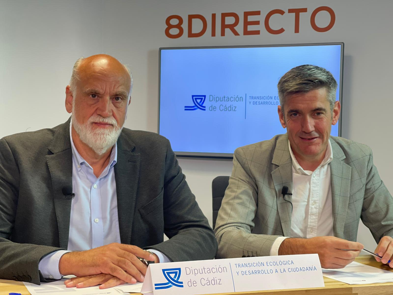 Javier Vidal y Sebastián Hidalgo, en 8Directo. Titular: La Diputación de Cádiz refuerza su apoyo a la cultura y el deporte como motores de desarrollo. 