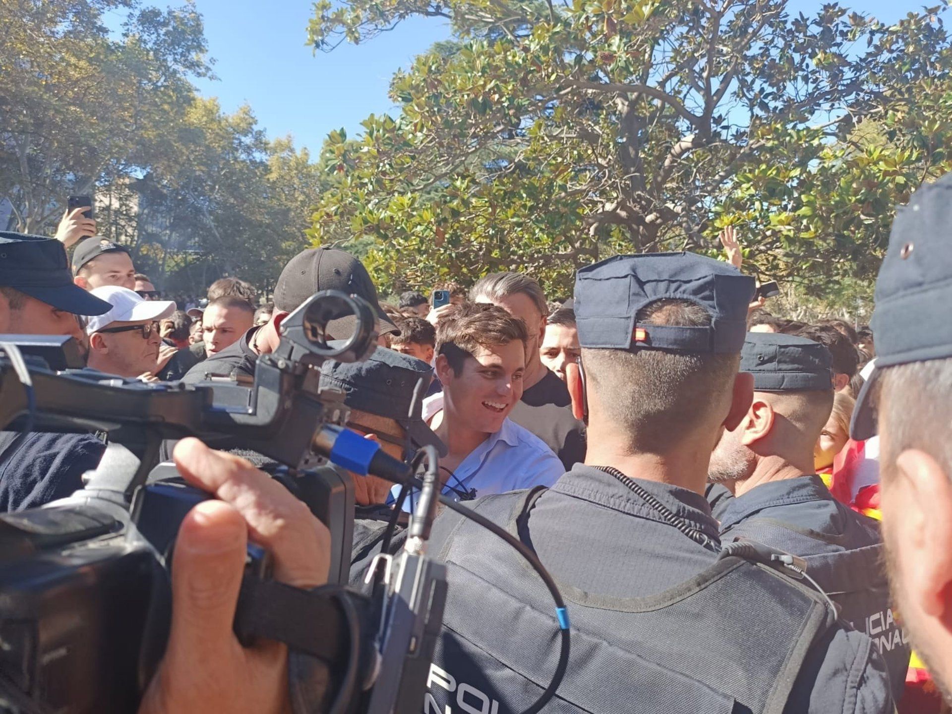 El Congreso abre un expediente a Vito Quiles, denunciado por grabar con el móvil sin permiso. Foto: Europa Press