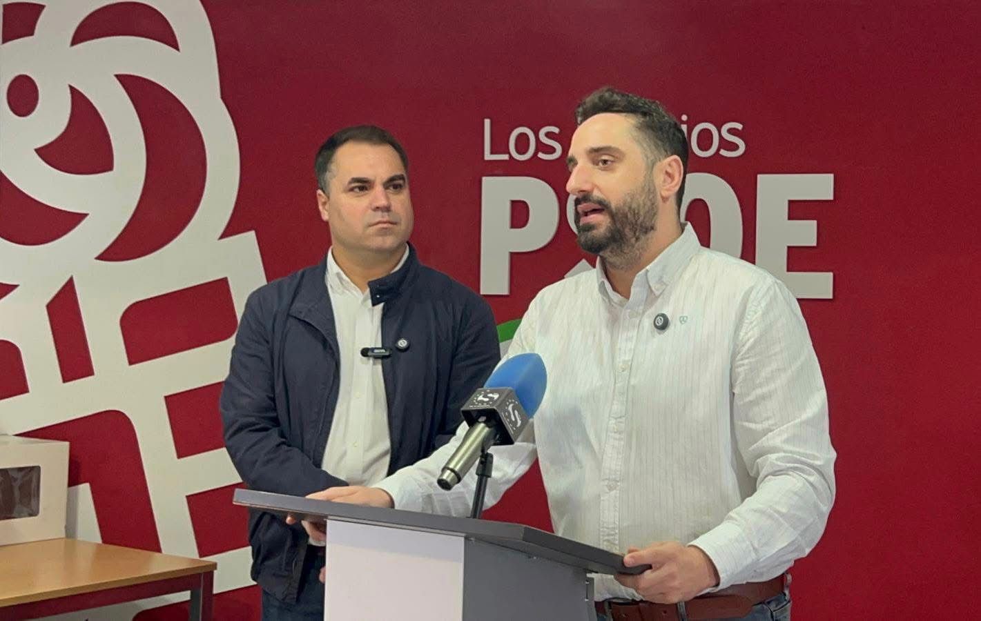 El PSOE de Los Barrios reclama al Ayuntamiento un plan de acerado: “Es lamentable la imagen que da el pueblo”. 
