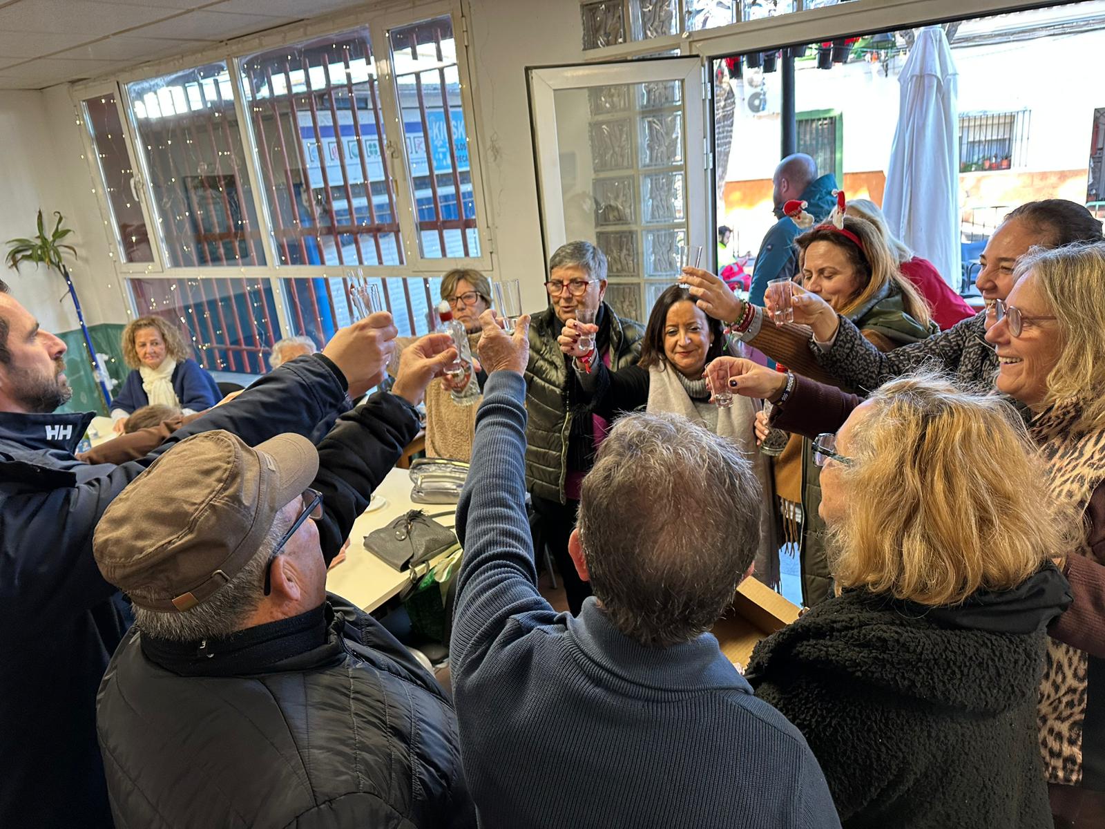 Puente Mayorga, sin premio pero con brindis y alegría. 