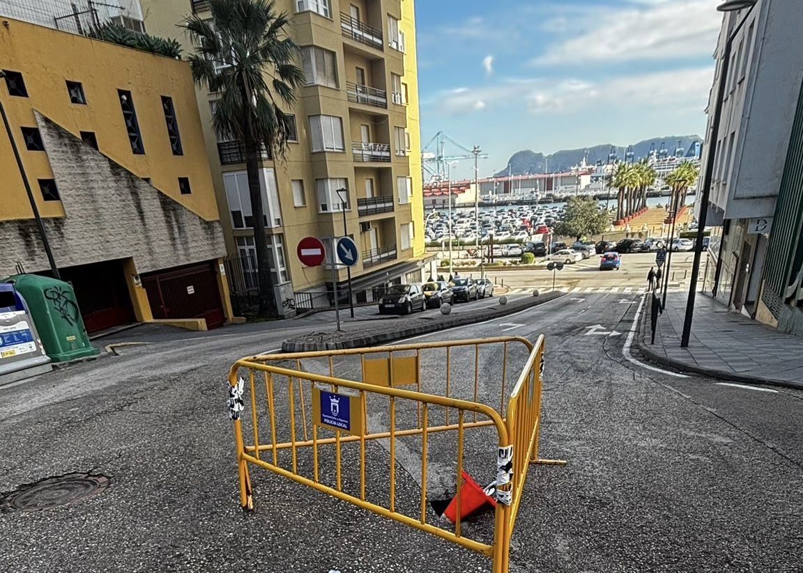 La reparación del firme obliga al cambio temporal de la circulación en la calle Trafalgar